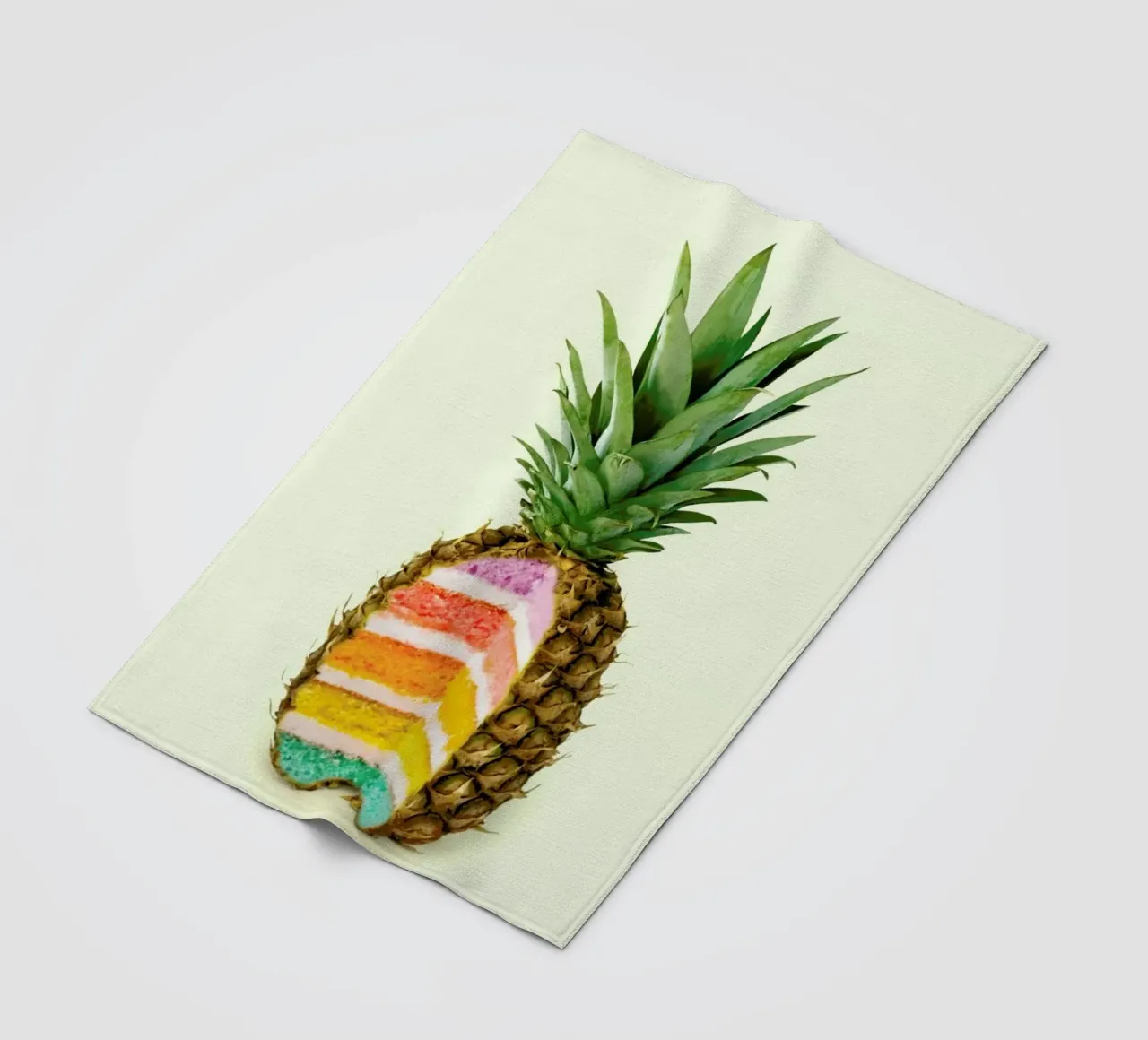 Pineapple Cake Fleecedecke von Paul Fuentes Design