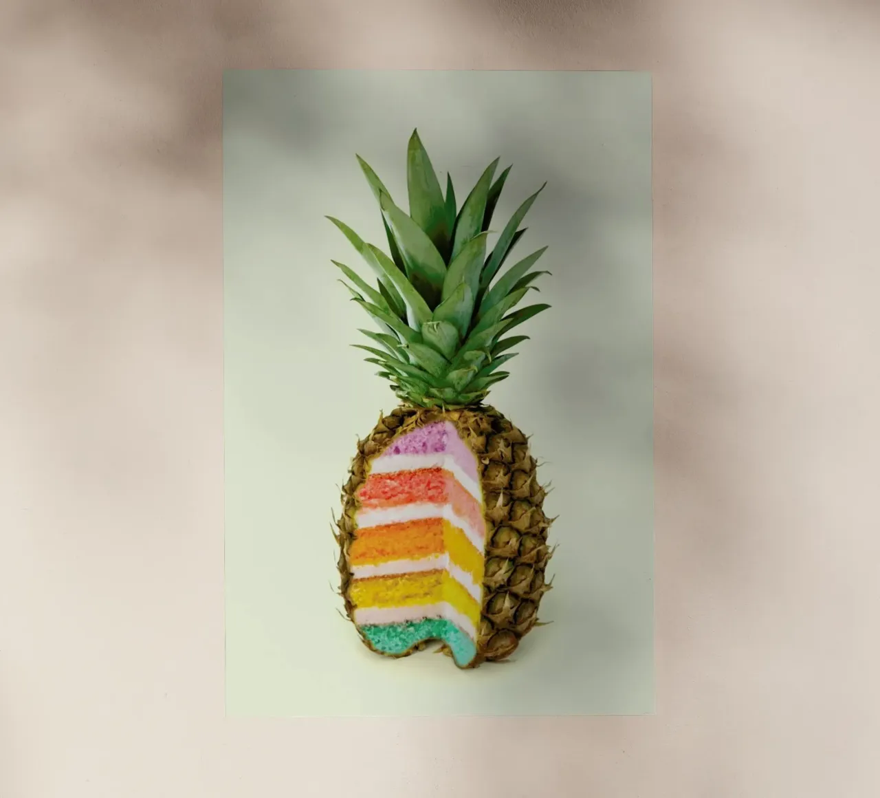 Pineapple Cake pellicola backlit da Paul Fuentes Design