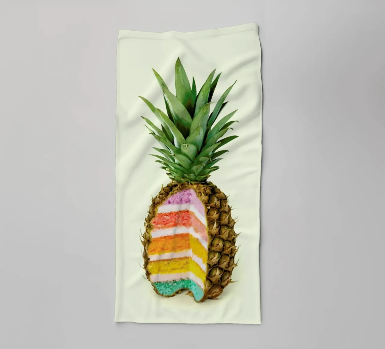 Pineapple Cake asciugamano da bagno da Paul Fuentes Design