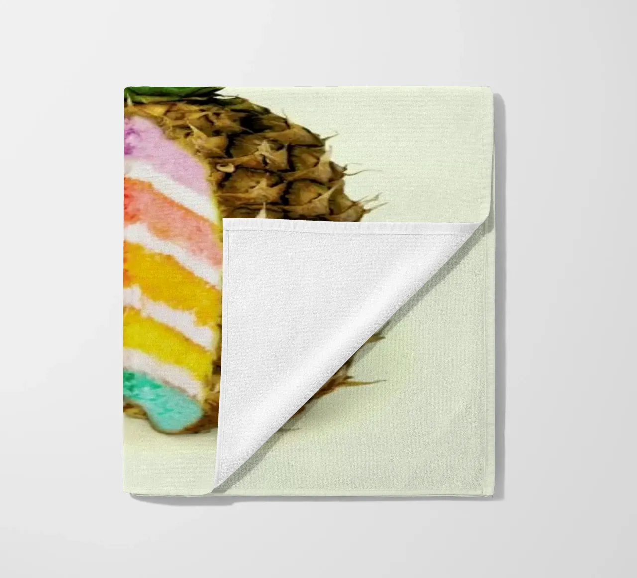 Pineapple Cake telo mare da Paul Fuentes Design