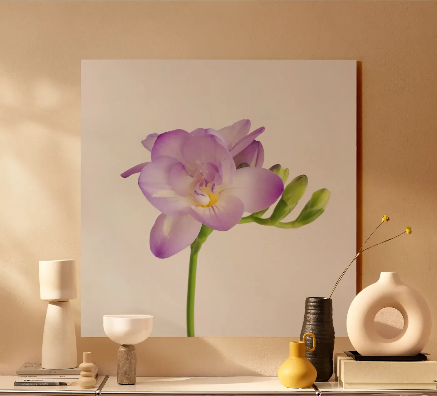 Violette Blume Acryl-Glas von Cassia Beck Photography