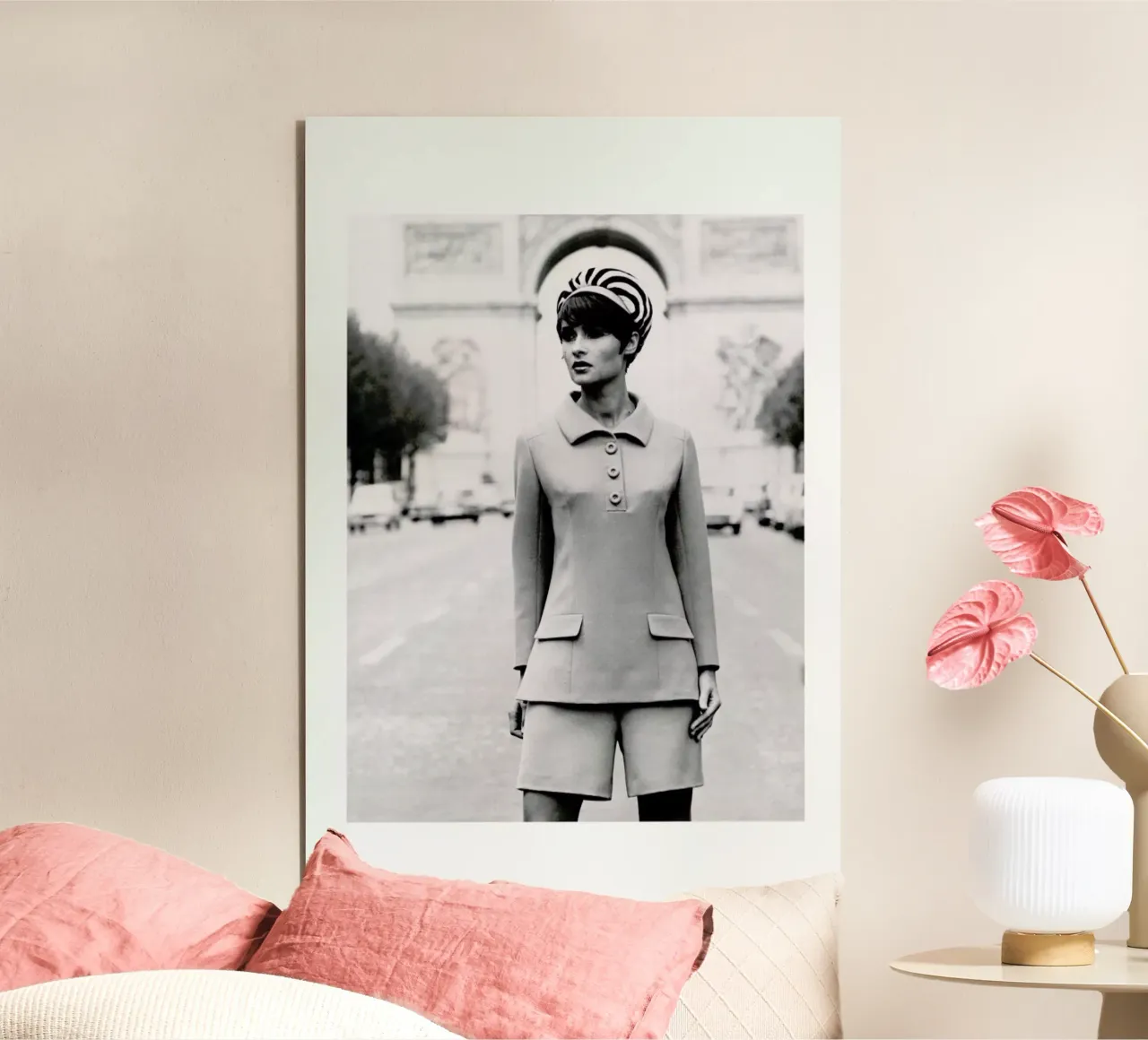 Outfit created by Pierre Balmain for airline hostesses of the future. alluminio dibond da Gallery Print and Art Limited