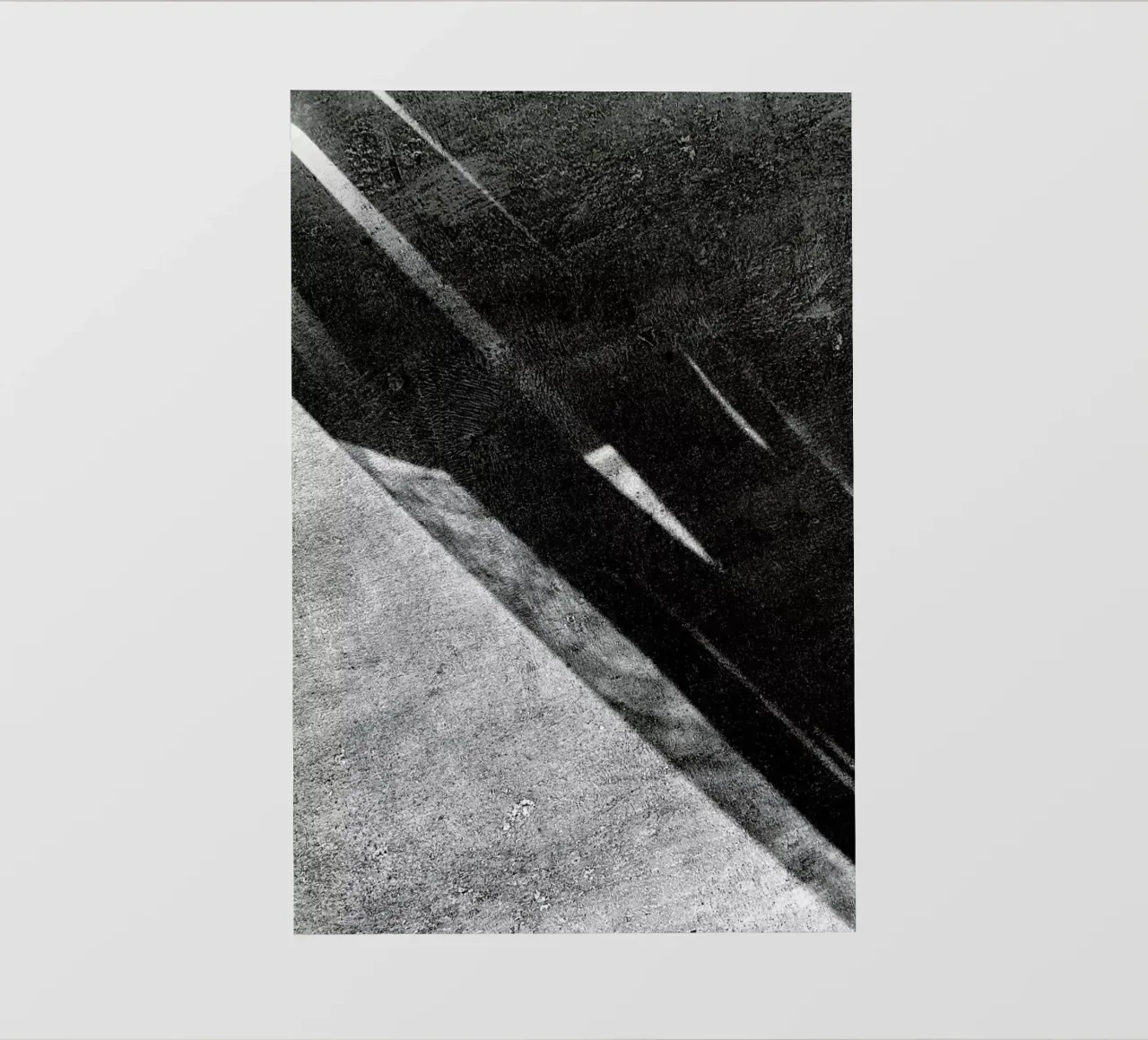 Abstract – Black And White Surface pellicola backlit da Sebastian Hilgetag
