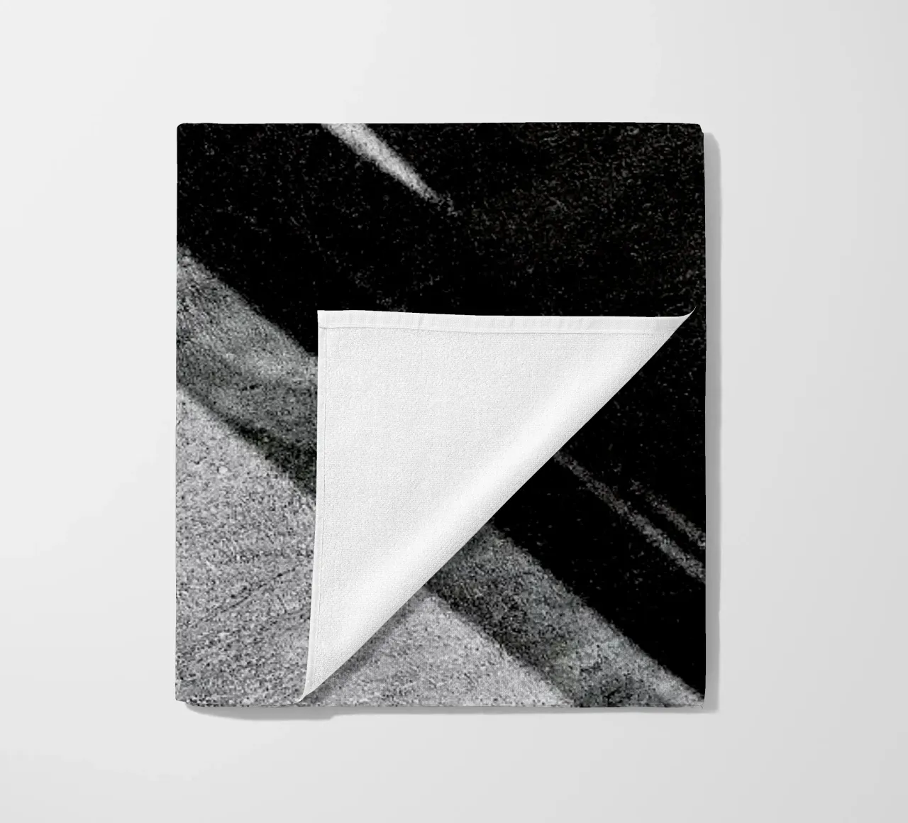 Abstract – Black And White Surface telo mare da Sebastian Hilgetag