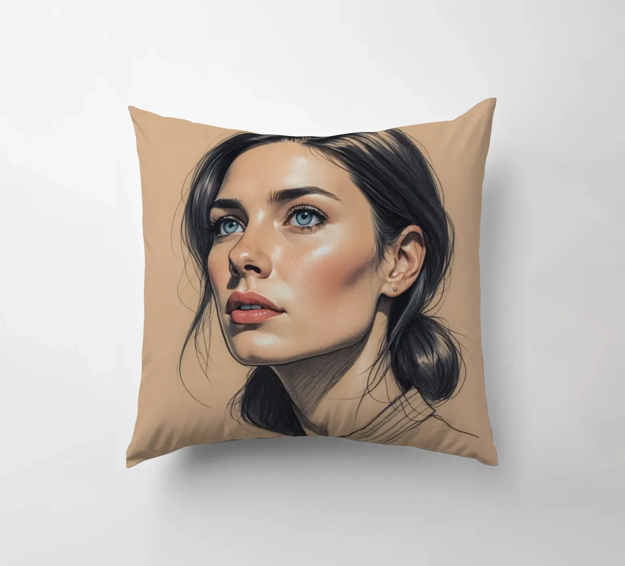 Ritratto di una donna con suggestivi occhi azzurri e capelli eleganti cuscino da DesignDoodle