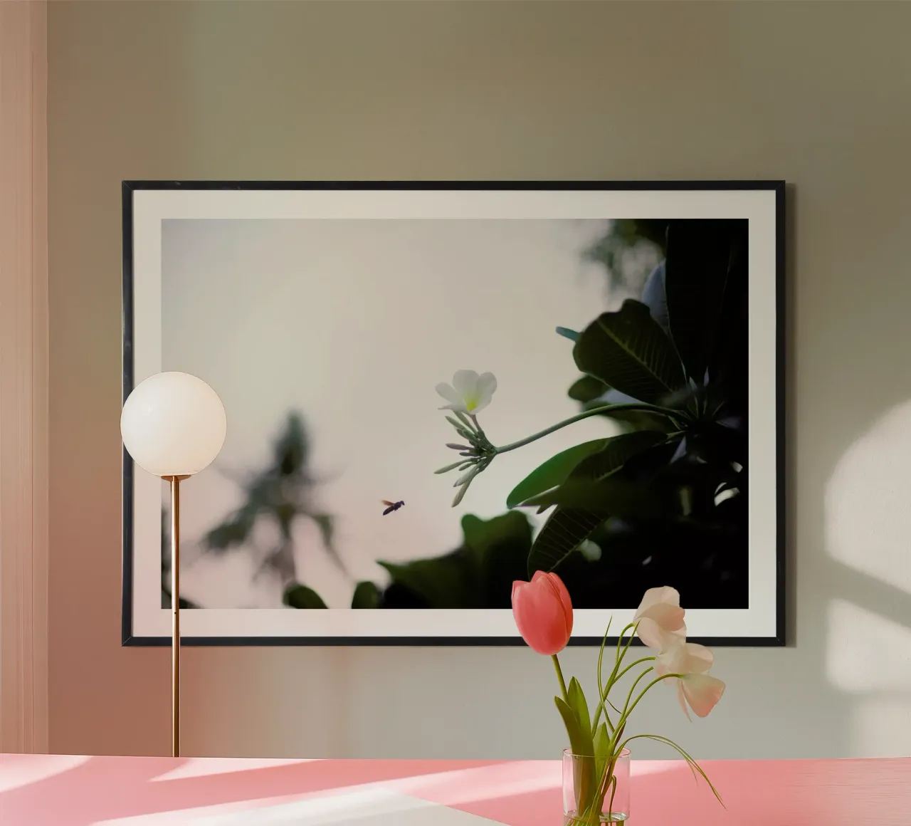 Ko Yao Noi Flower poster con telaio in legno da Marlene Sørensen