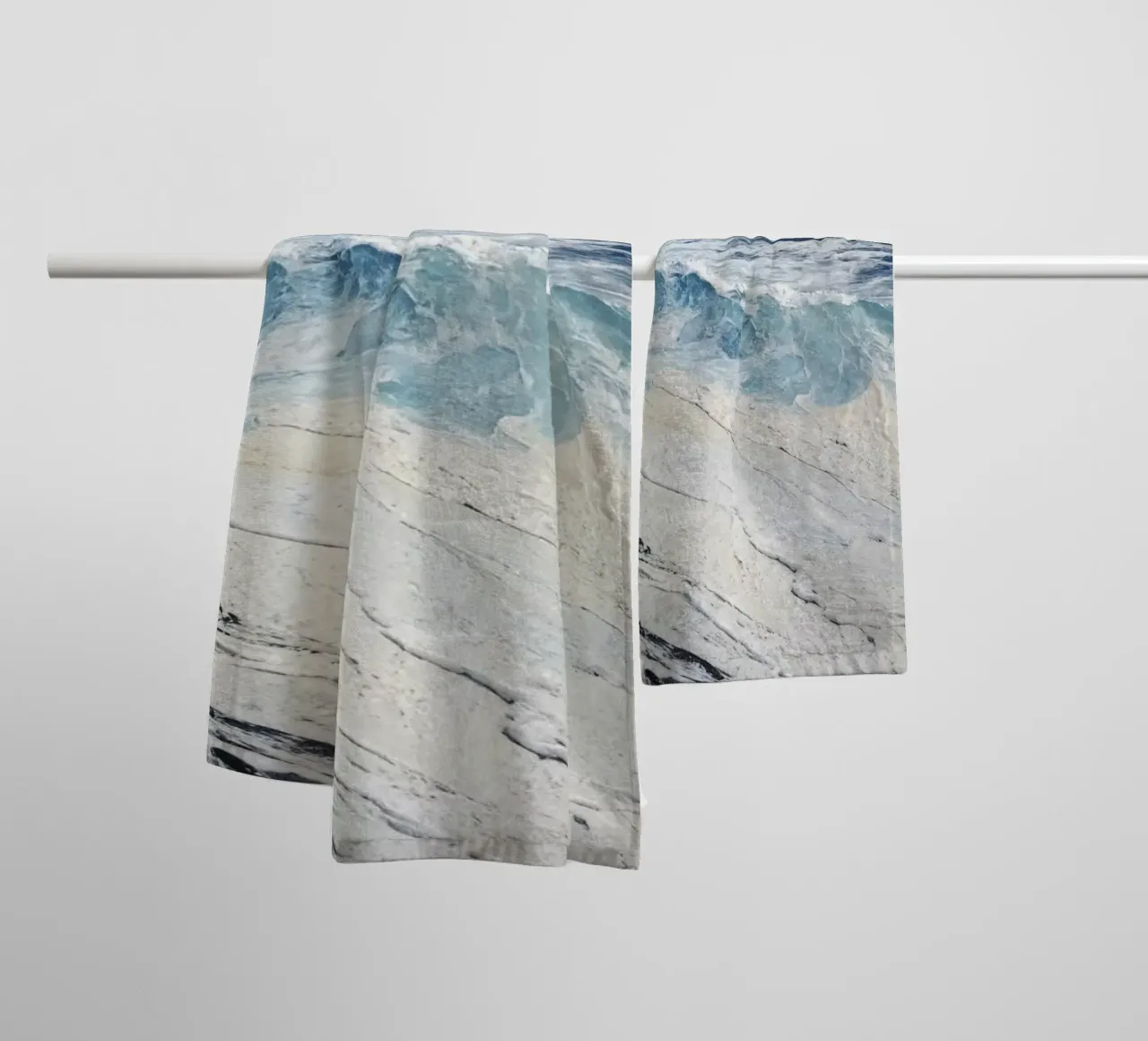 Waves composition towel by 🎨 Point and Art