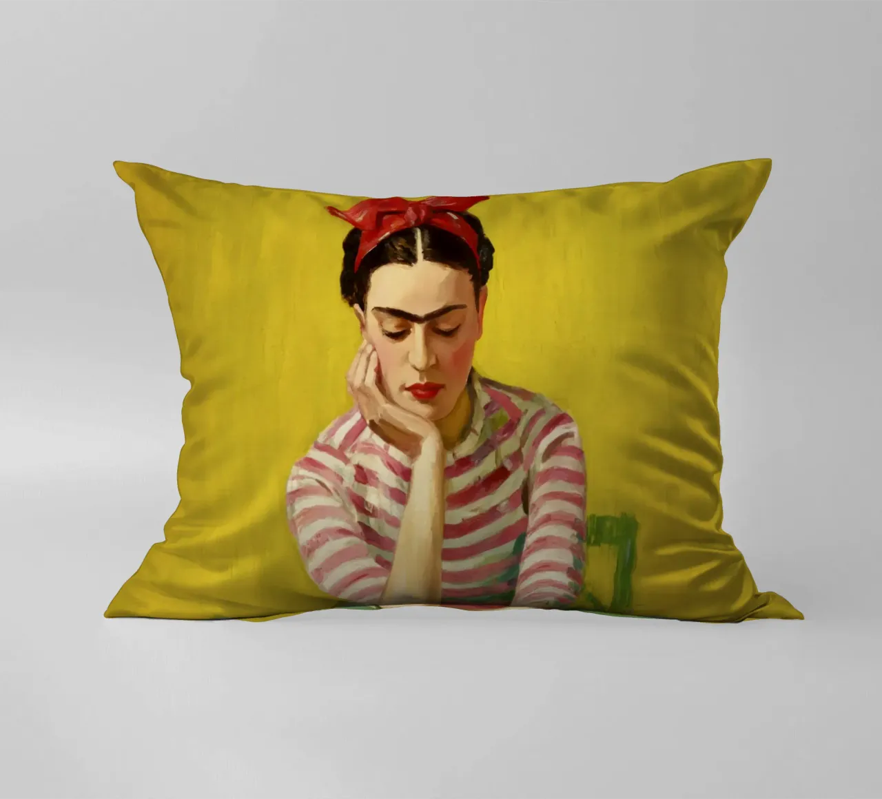 Fille mexicaine avec un nœud rouge à une table verte, Retro Vibes coussin de Modern Muse