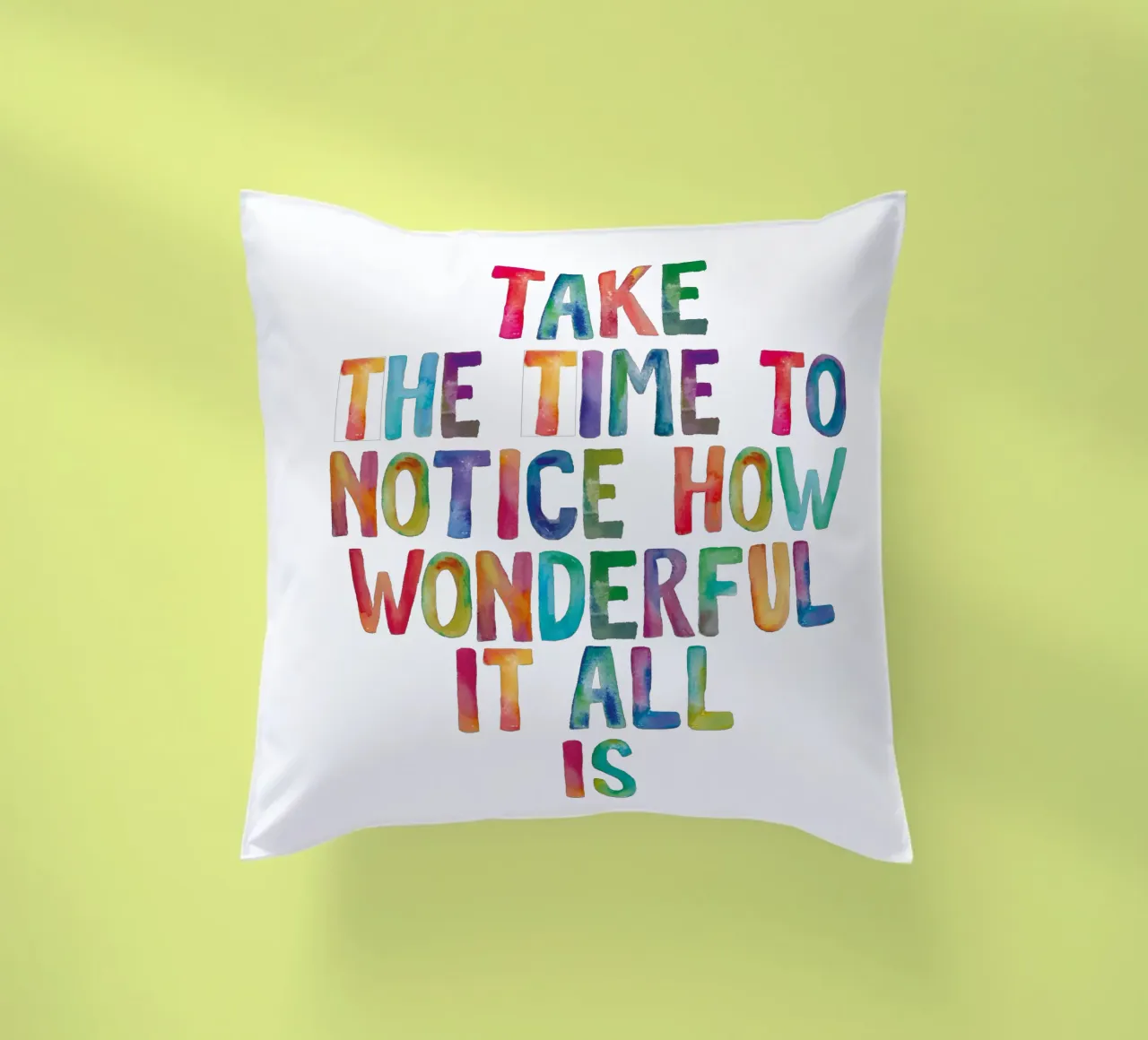 Prendetevi il tempo per notare quanto sia meraviglioso il tipo di arcobaleno cuscino da THE MOTIVATED TYPE