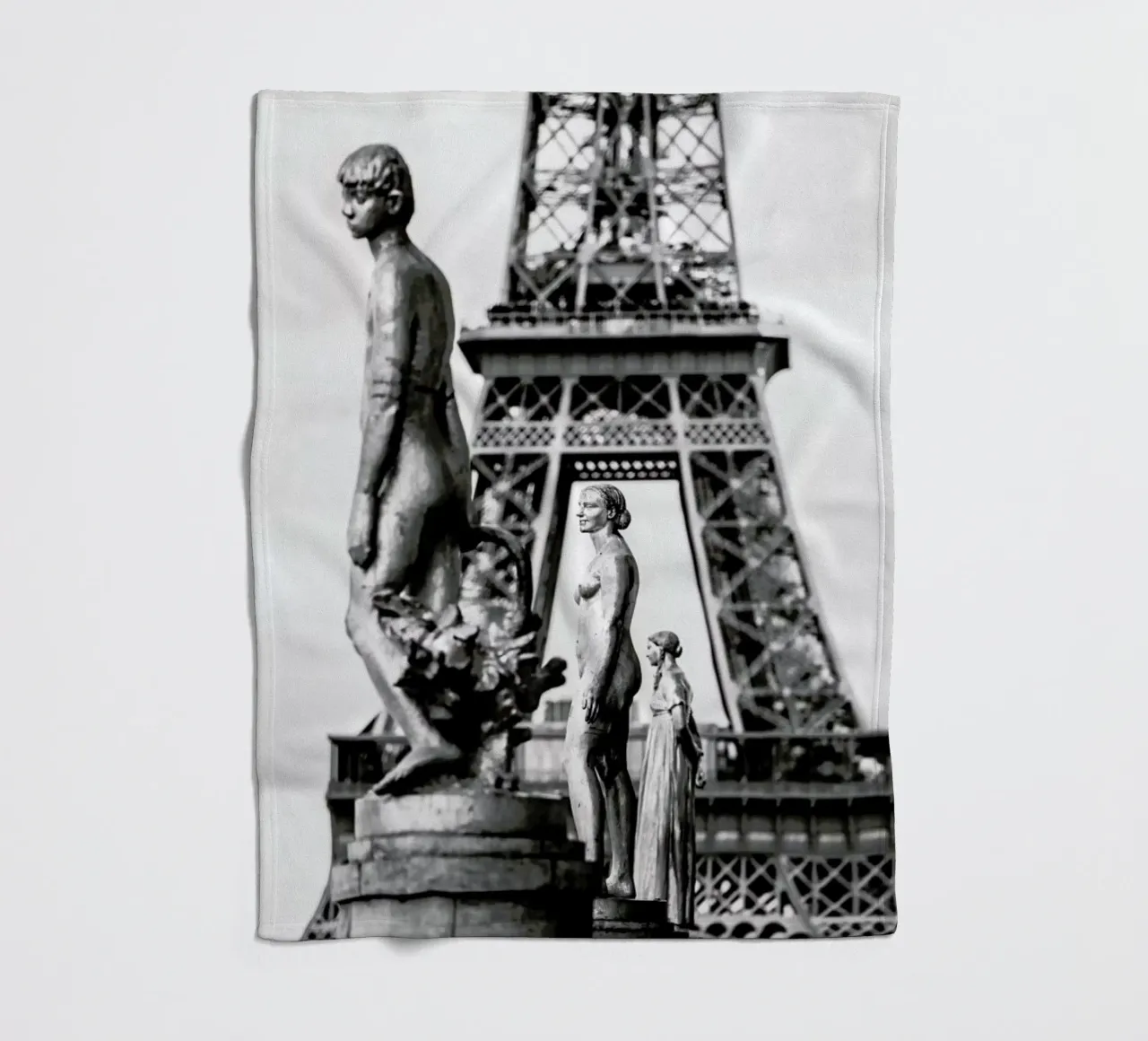 Tour Eiffel Trocad‚Ro coperta in pile da Magdalena Martin Photography