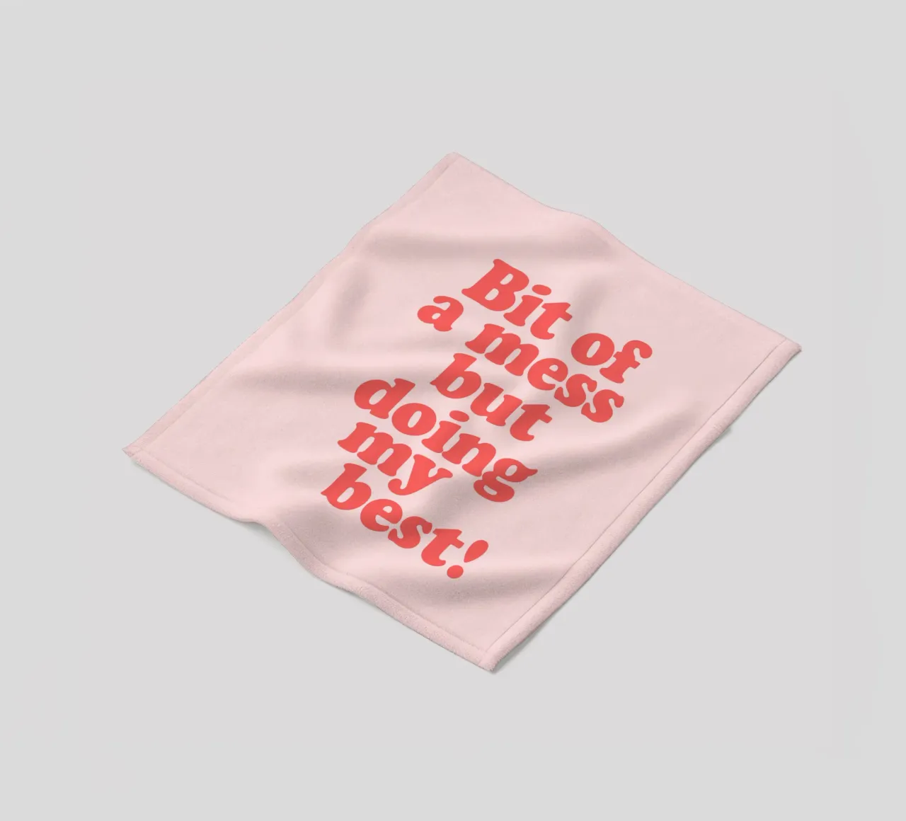 Impression typographique rouge et rose, un peu en désordre mais faisant de mon mieux plaid polaire de THE MOTIVATED TYPE