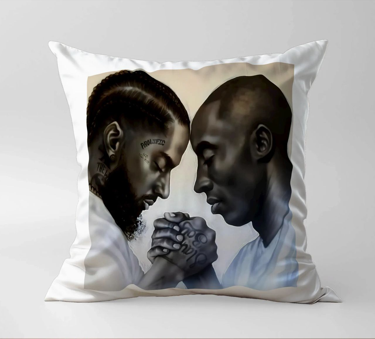 Nipsey Hussle e Kobe Bryant cuscino da Fewasyes