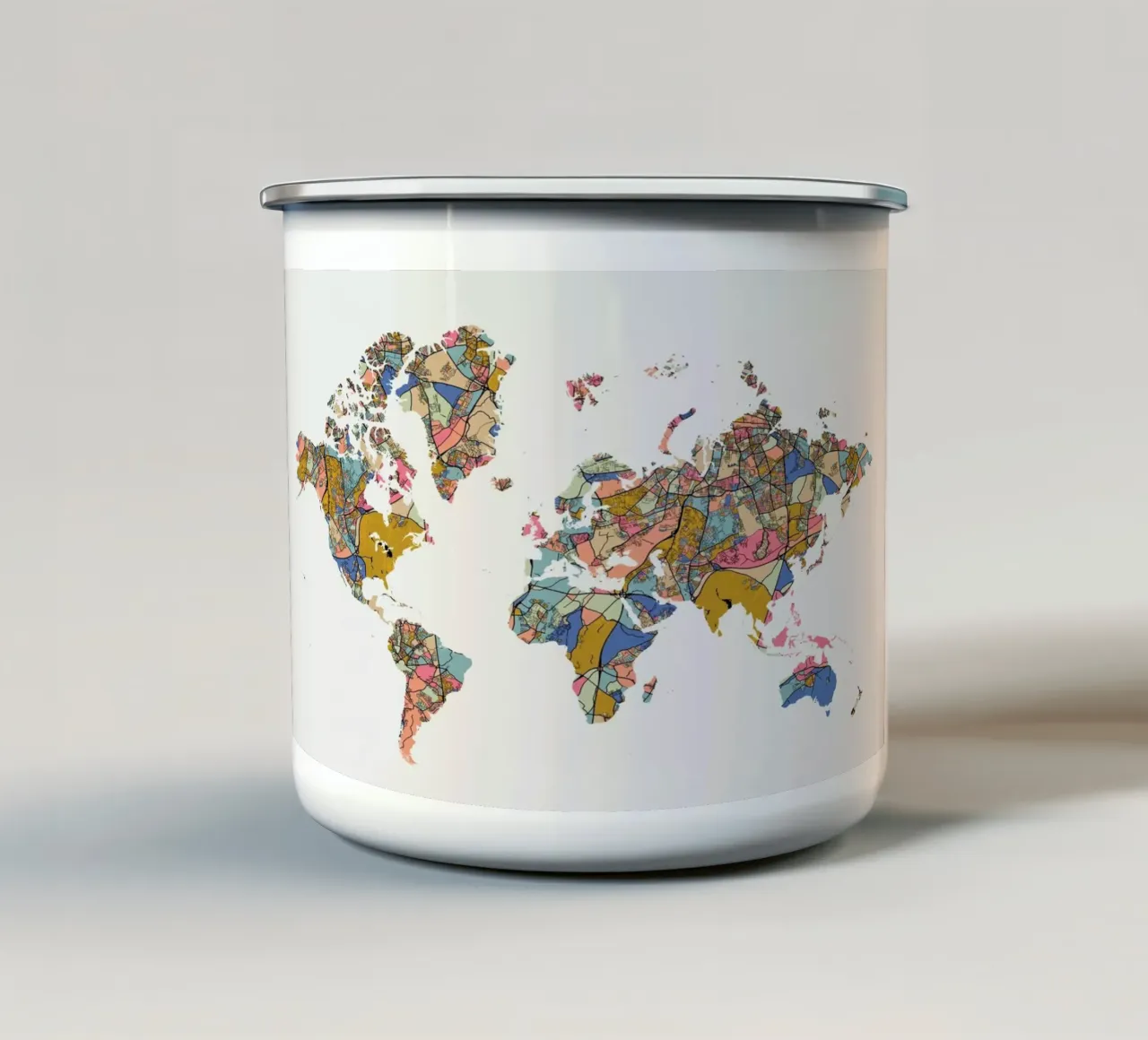 World Map taza de esmalte de The Cartography Collection