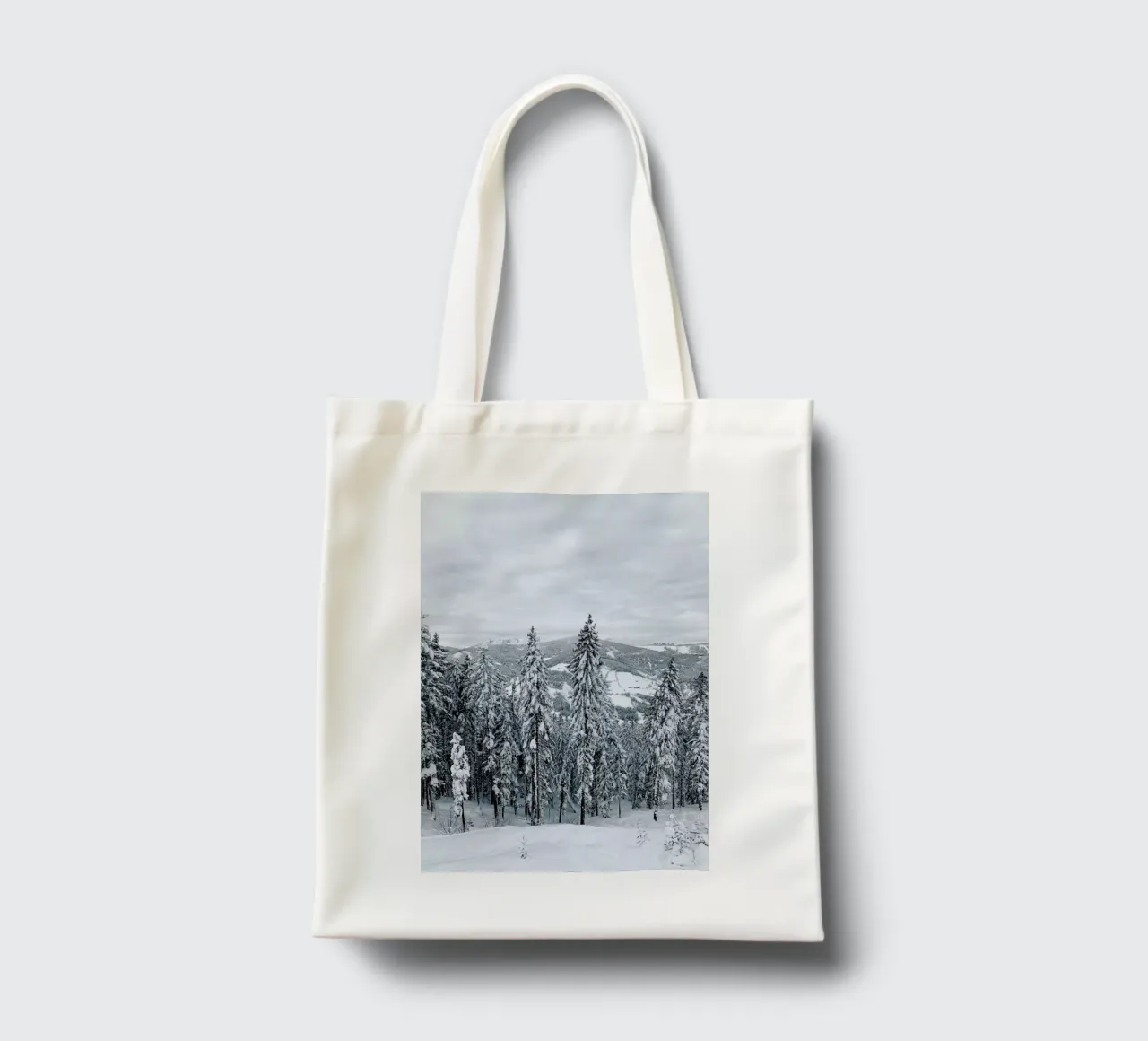 Forest In The Alps borsa in juta da Sebastian Hilgetag