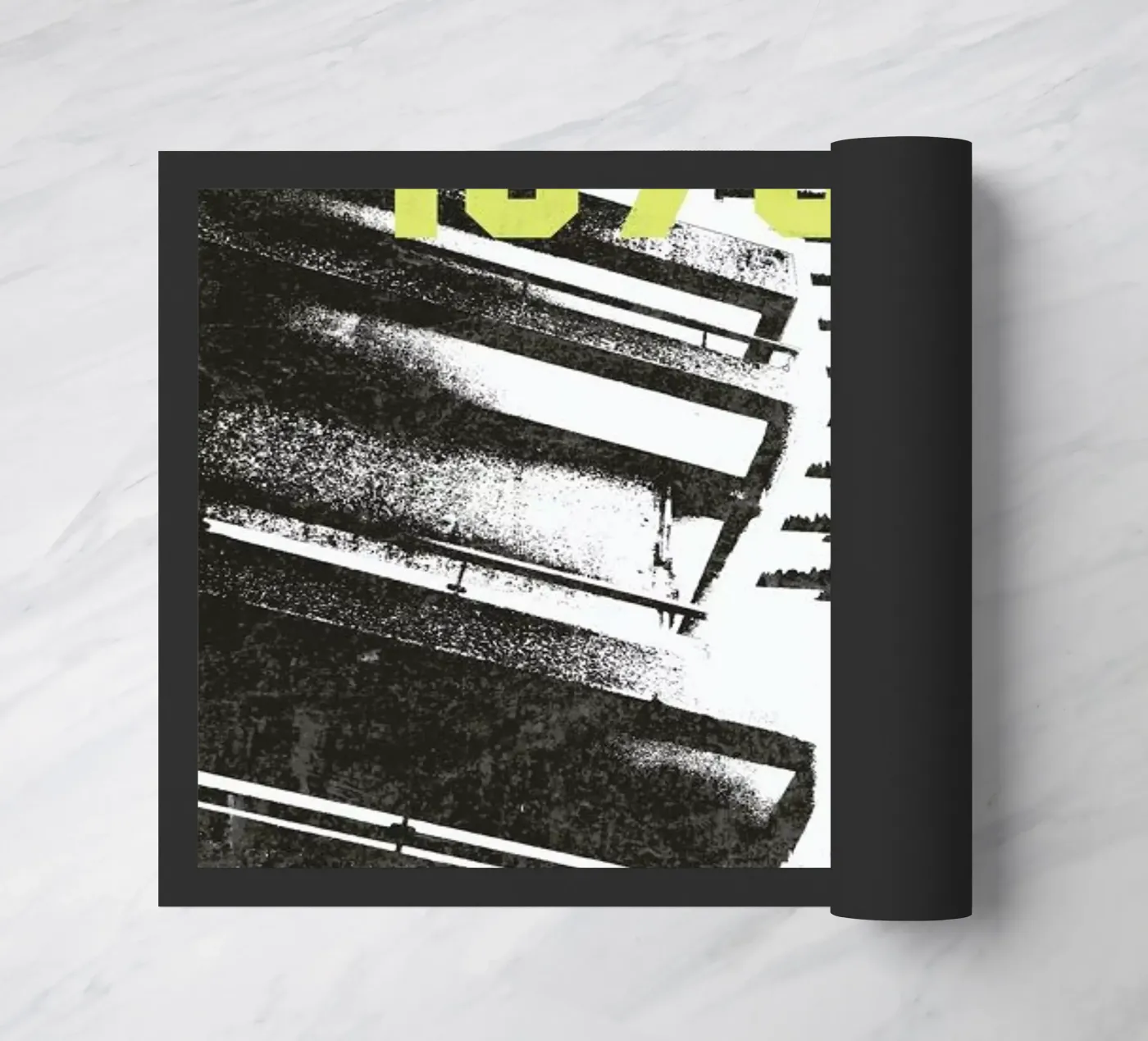 Brutalist deurmat van 121 Creatives