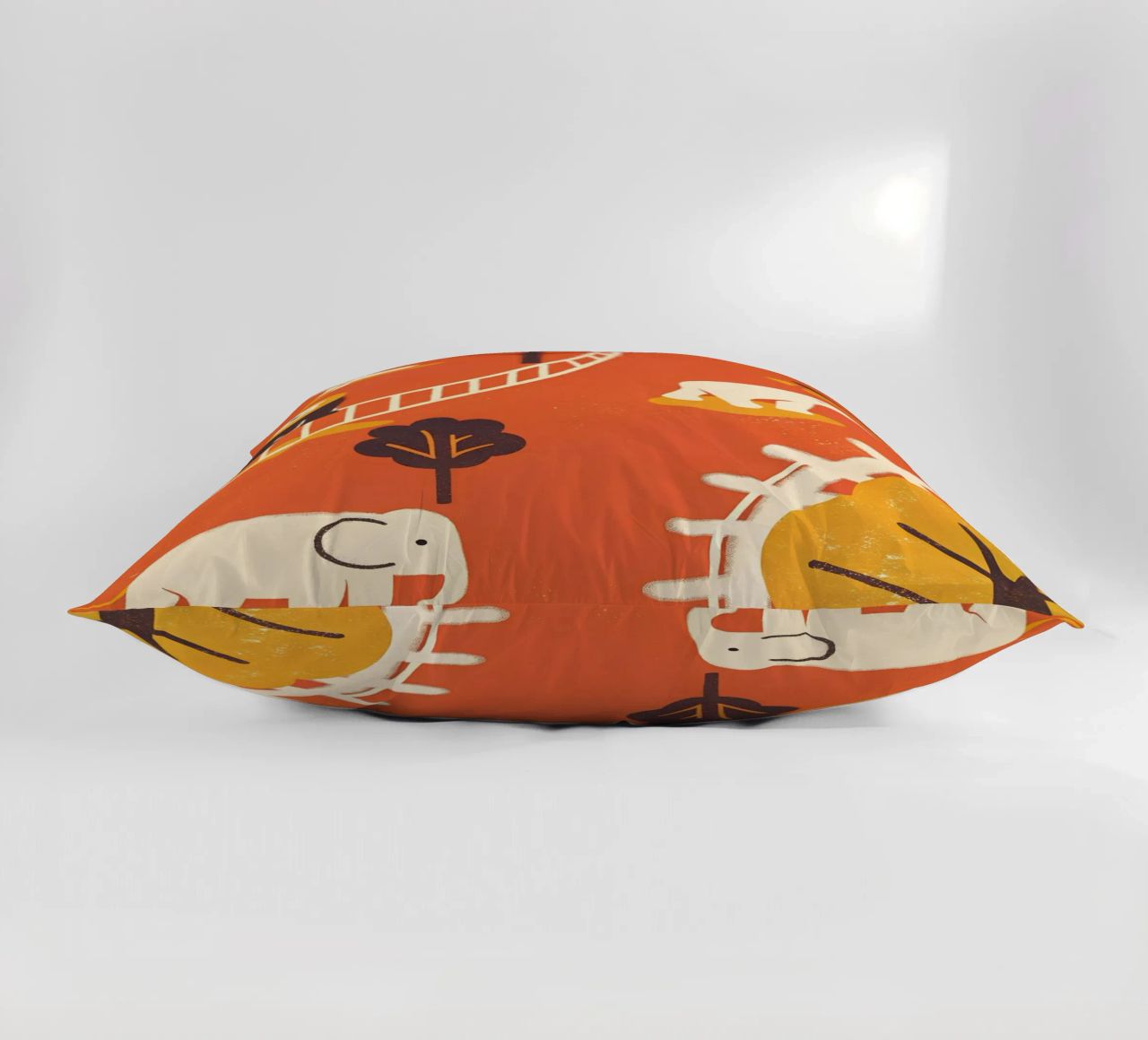 Zoo Retro Pop cuscino da THE LATEST SHOP