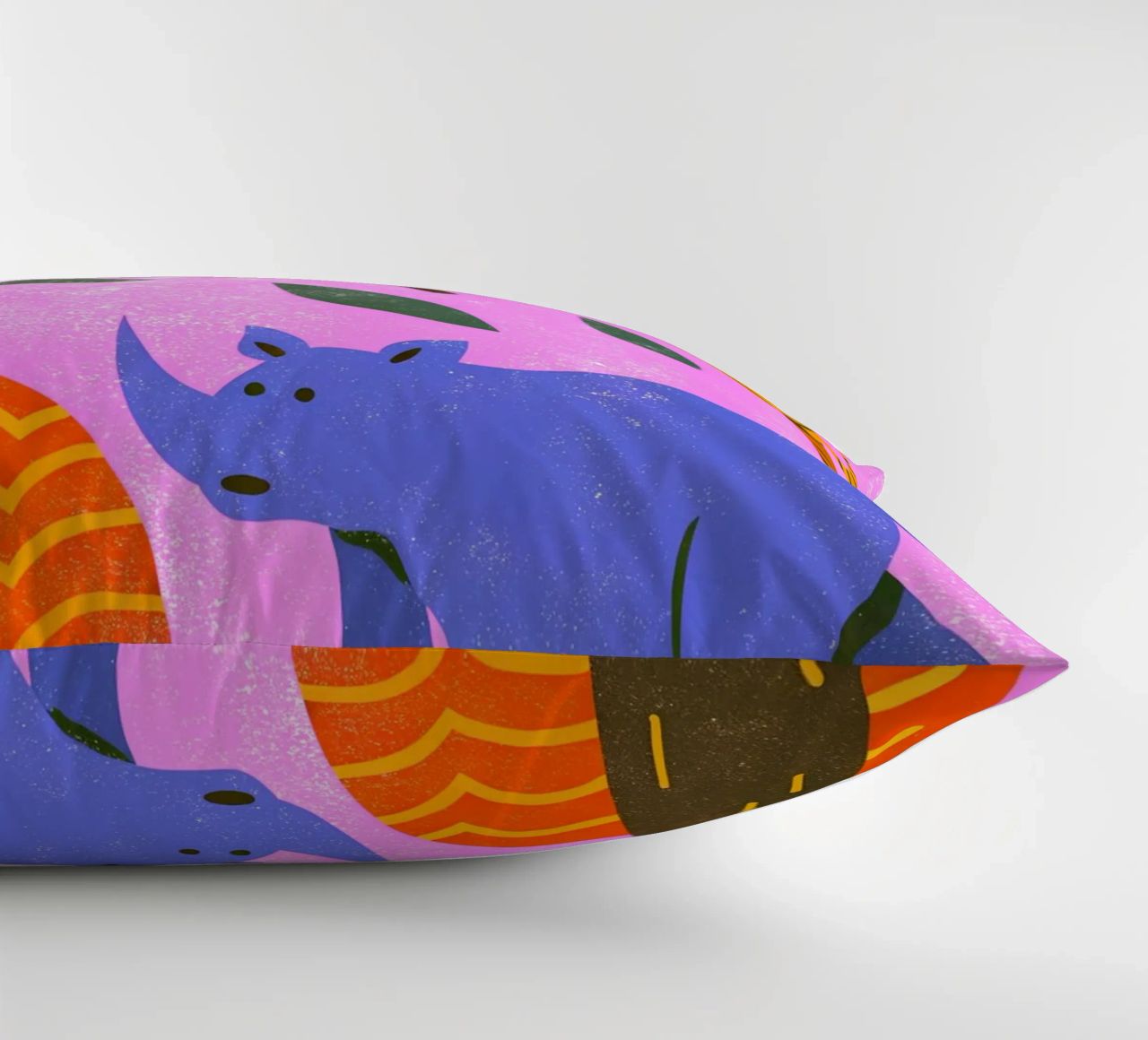 Zoo Retro Pop cuscino da THE LATEST SHOP
