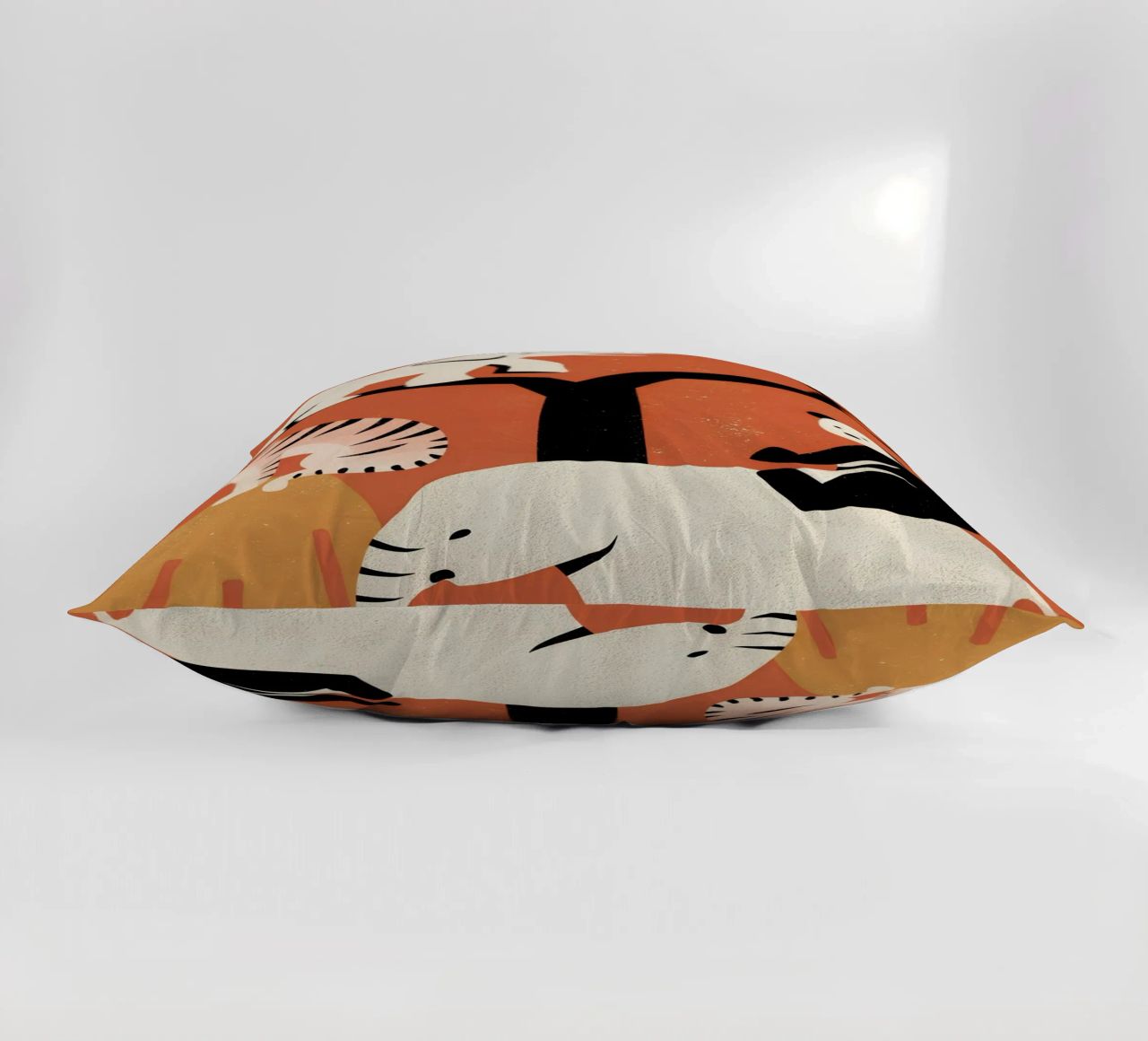 Zoo Retro Pop cuscino da THE LATEST SHOP