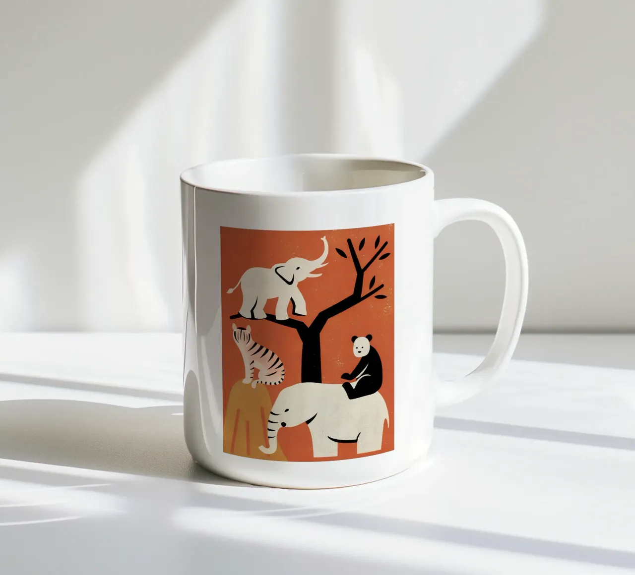Retro-Pop-Zoo Keramik Tasse von THE LATEST SHOP