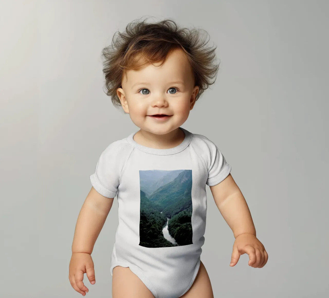 The River through the Forest body neonato maniche corte da Studio Nahili