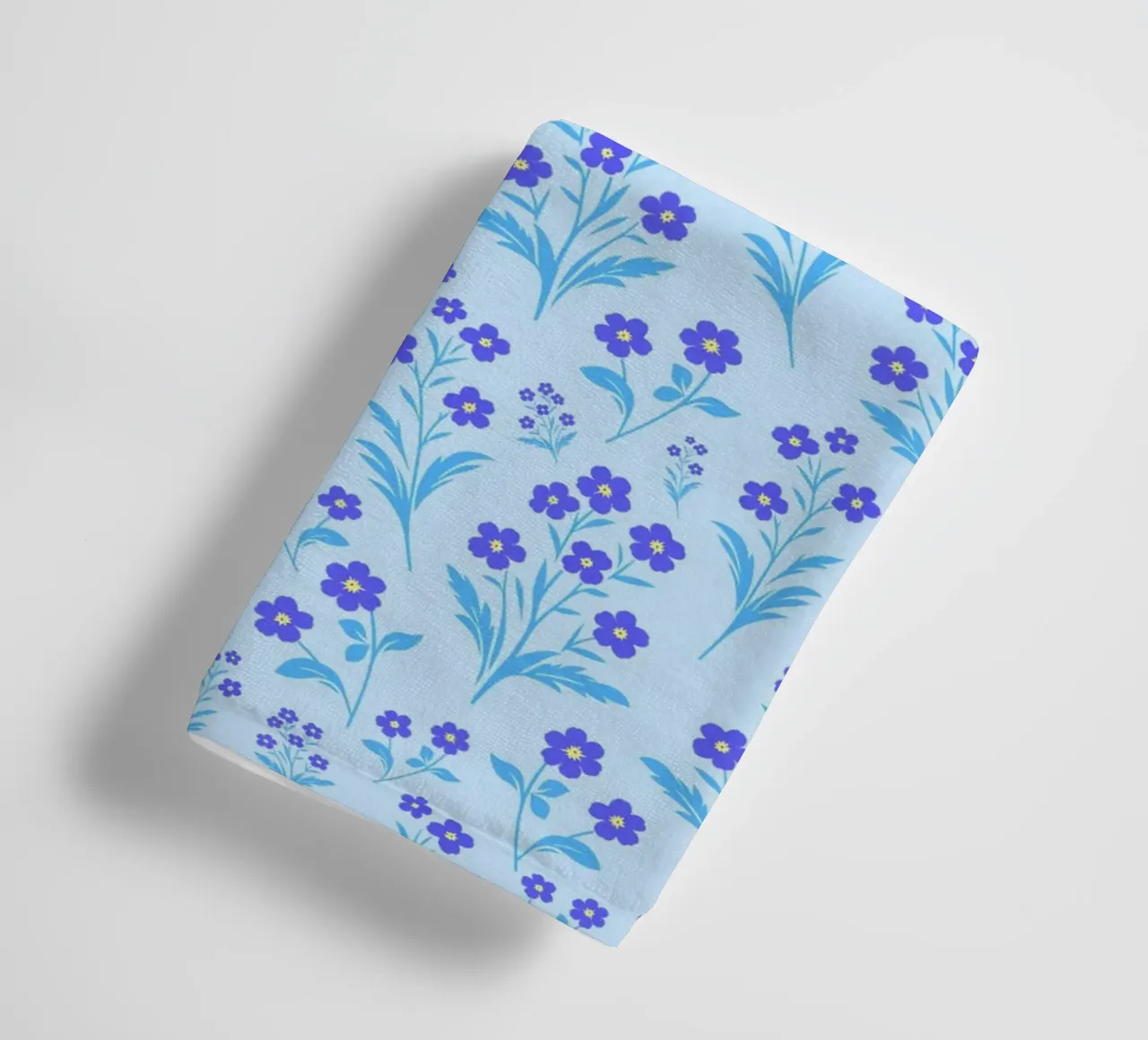 Fiori di nontiscordardime Lavanda asciugamano da bagno da SilverPegasus
