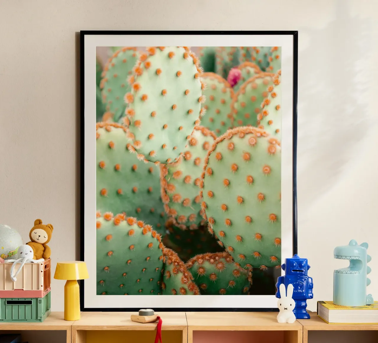 Velvet Green – Cactus Close-Up poster con telaio in alluminio da Raisa Zwart Photography