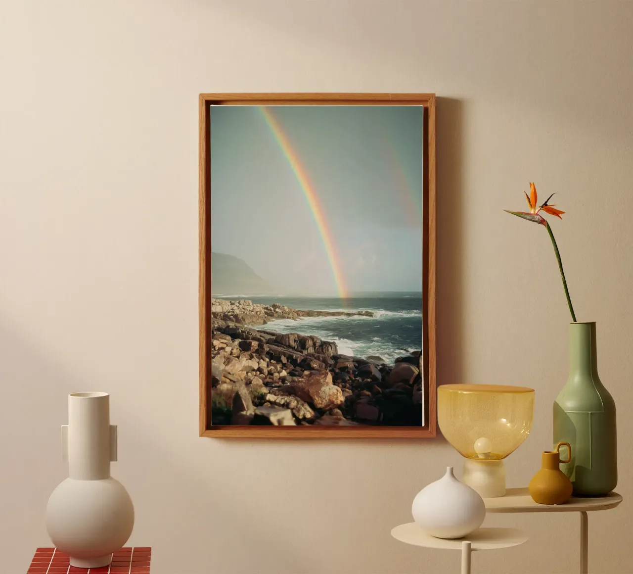 Levendige regenboog aan de kust canvas met Baklijst van Indigo Tides Art