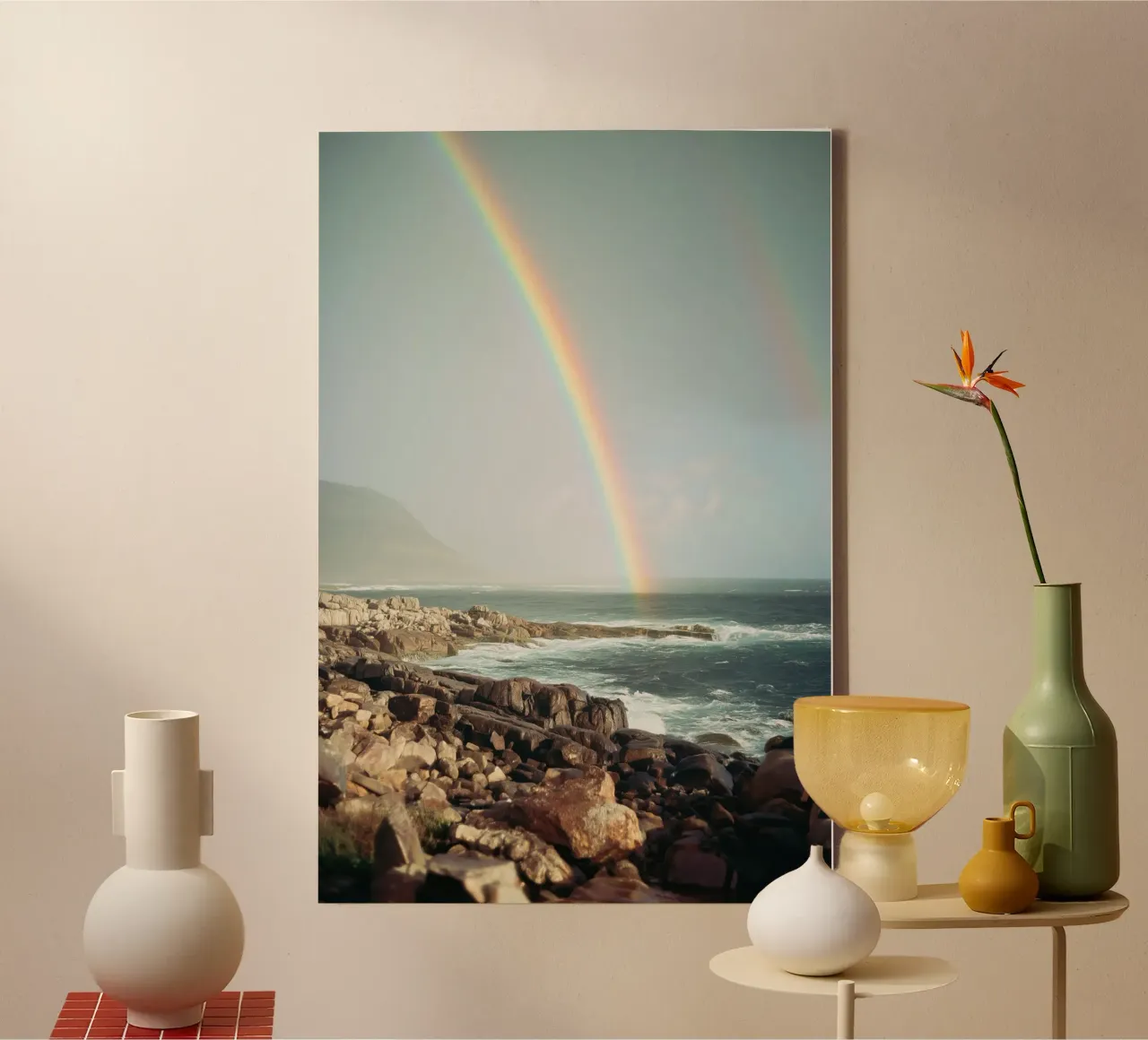 Levendige regenboog aan de kust canvas met Baklijst van Indigo Tides Art