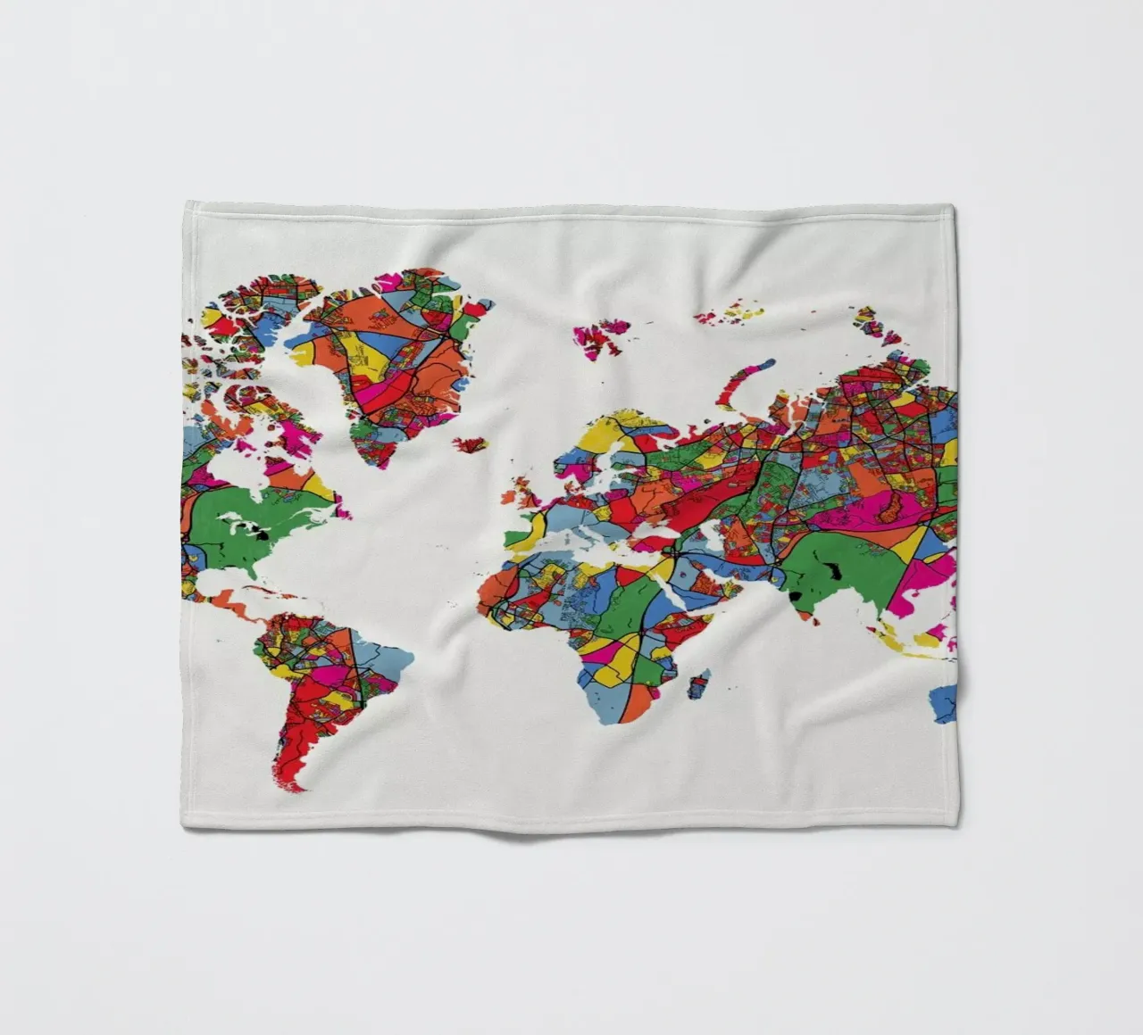 World Map II coperta in pile da The Cartography Collection