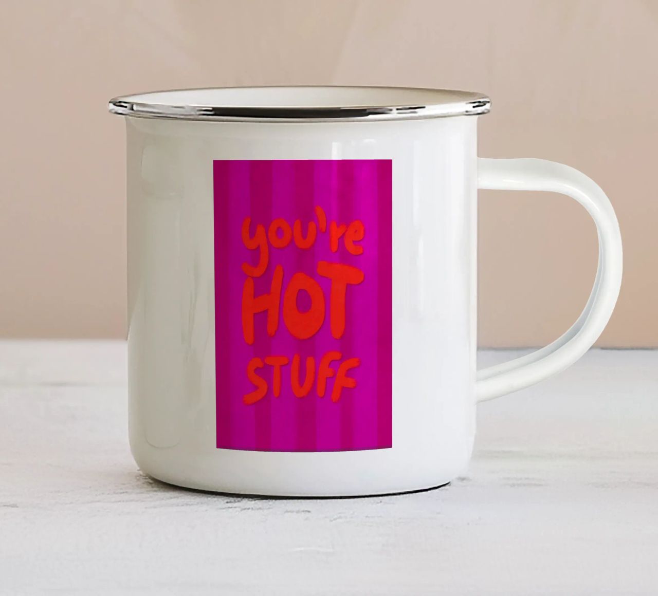 You're HOT Stuff - handlettering tazza in smalto da Illustration Raissa Oltmanns