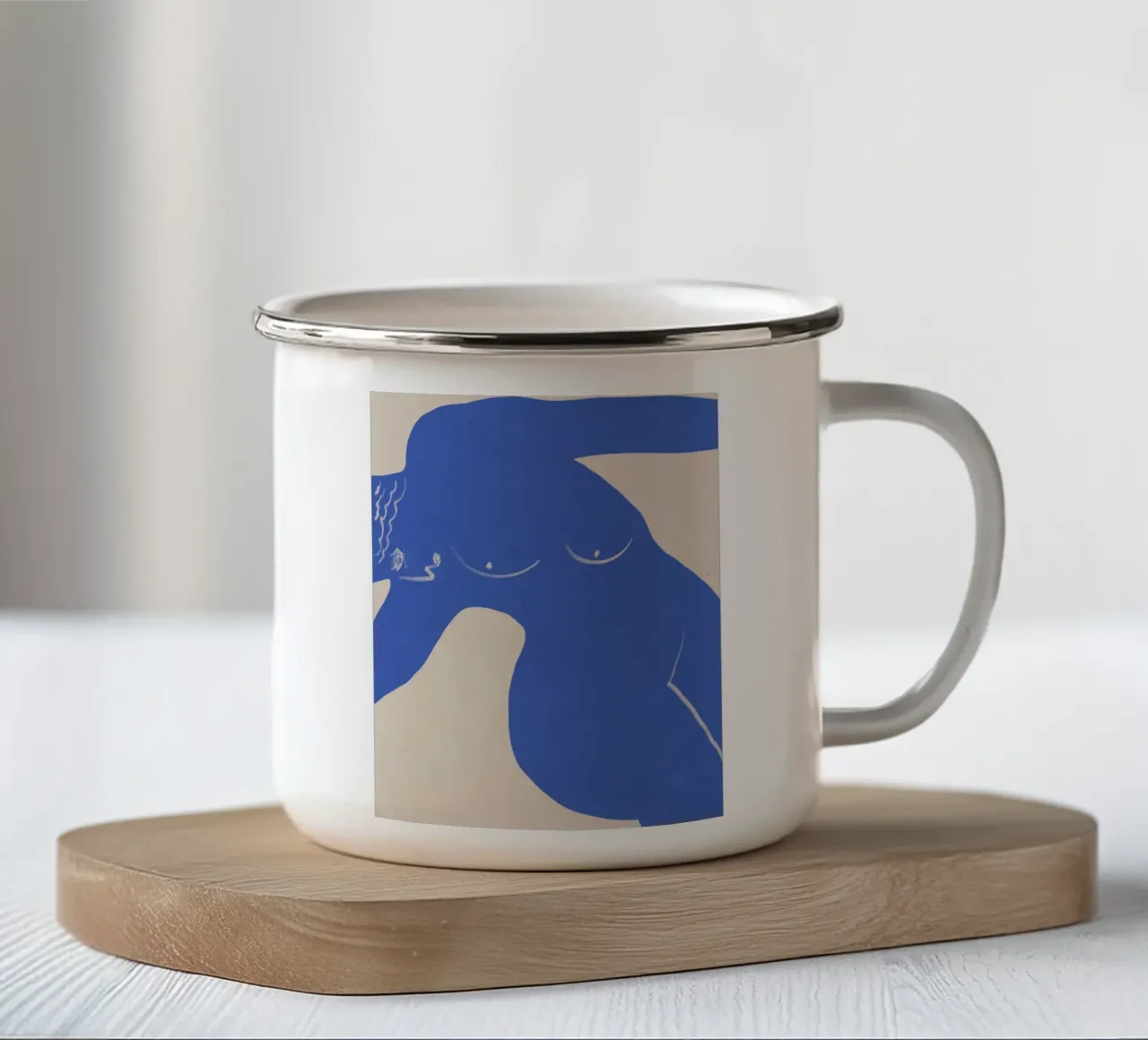 Musa greca in blu tazza in smalto da Little Dean