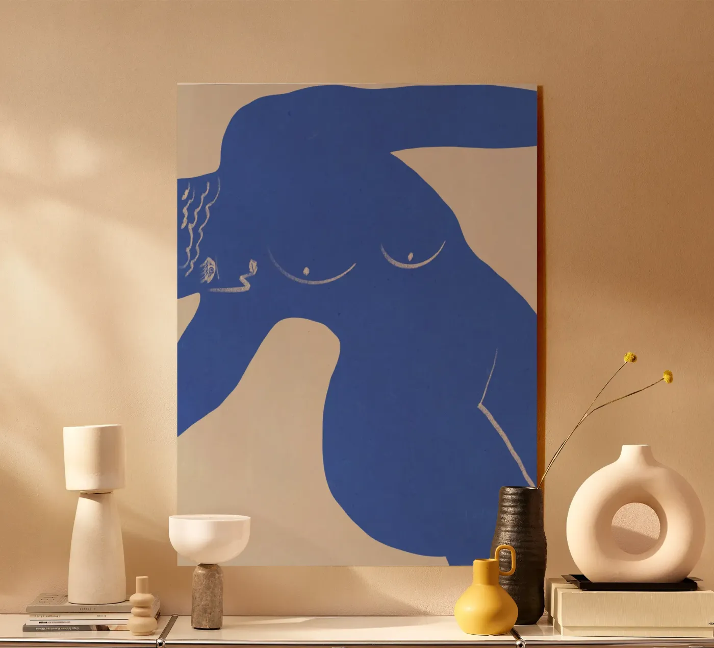 Musa greca in blu plexiglass da Little Dean