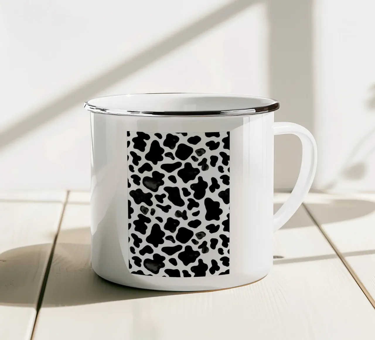 Cow tazza in smalto da Sabrina Ziegenhorn