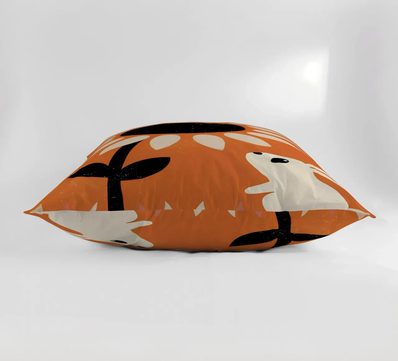 Girasole e coniglio Retro Pop cuscino da THE LATEST SHOP