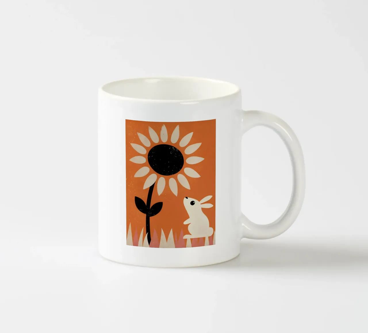 Sonnenblume und Kaninchen Retro Pop Keramik Tasse von THE LATEST SHOP