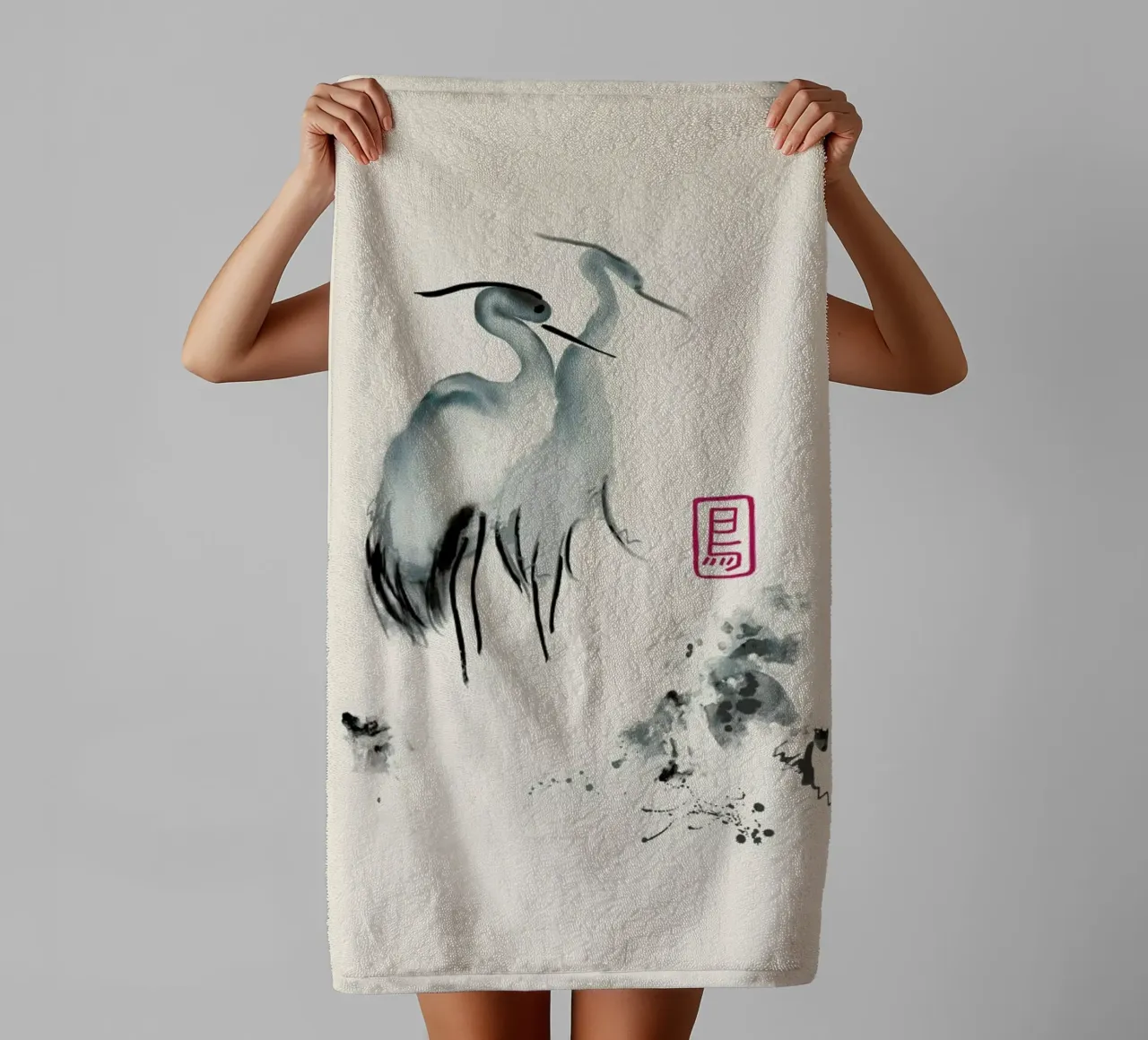 Cranes Of Mist asciugamano da bagno da Flora & Fauna