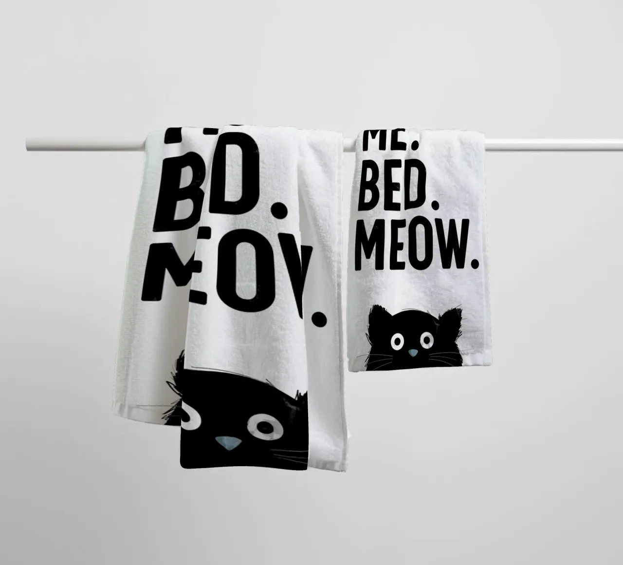 Cat Meow White asciugamano da bagno da Doozal