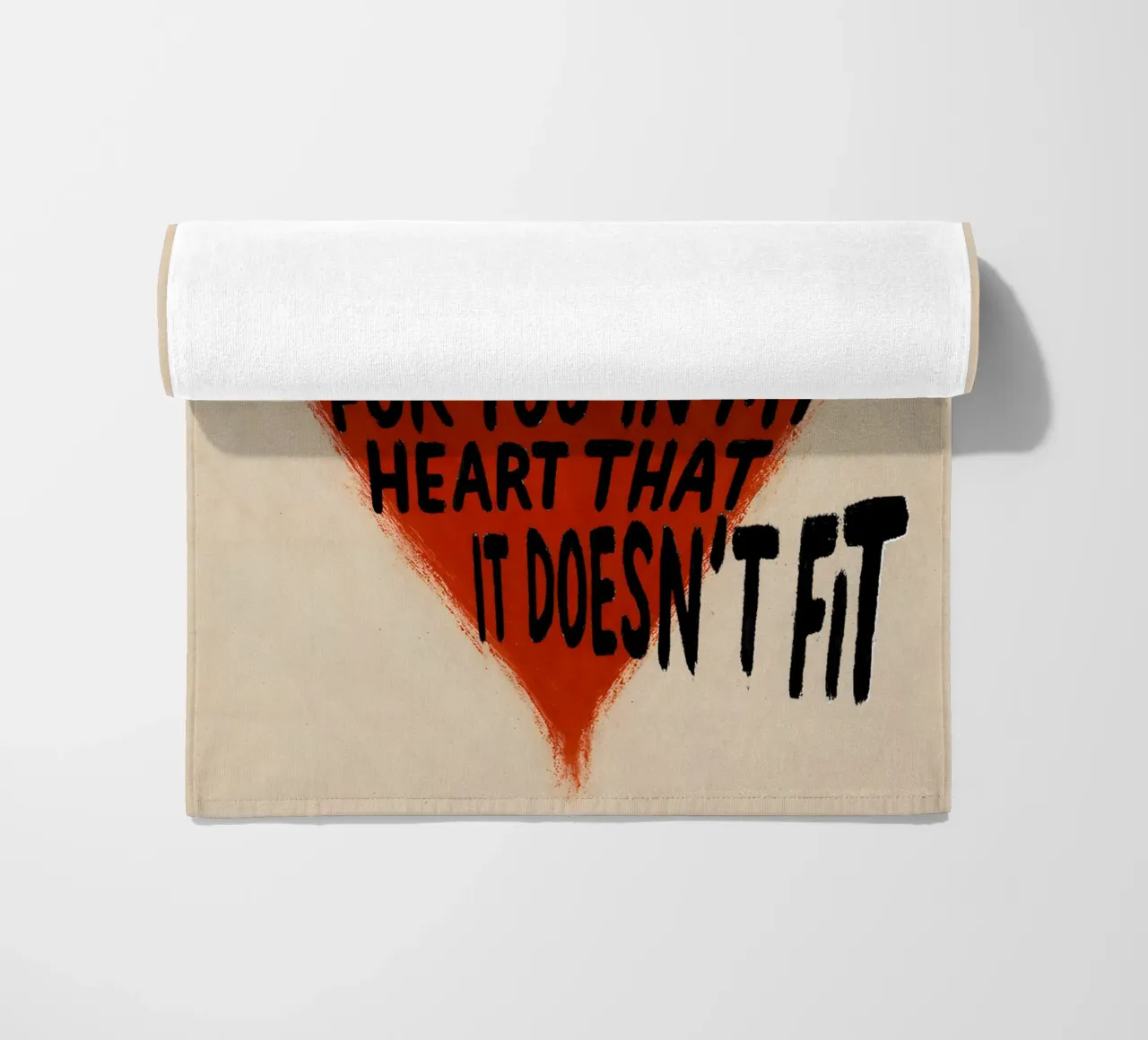 Così tanto amore - Poster a forma di cuore telo mare da QuooodZ by MooodzArt
