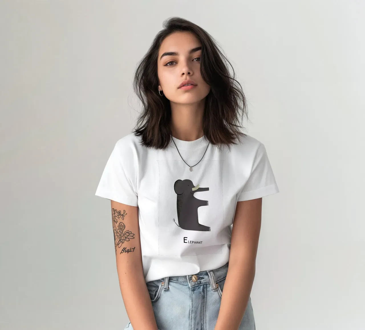 E for Elephant t-shirt da Little Flourishes