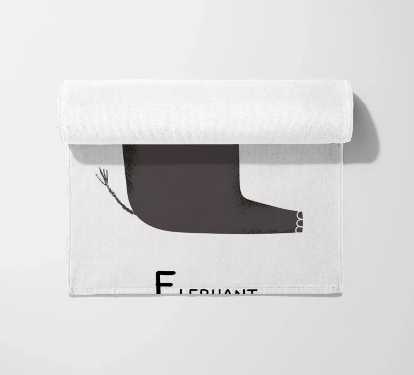 E for Elephant telo mare da Little Flourishes