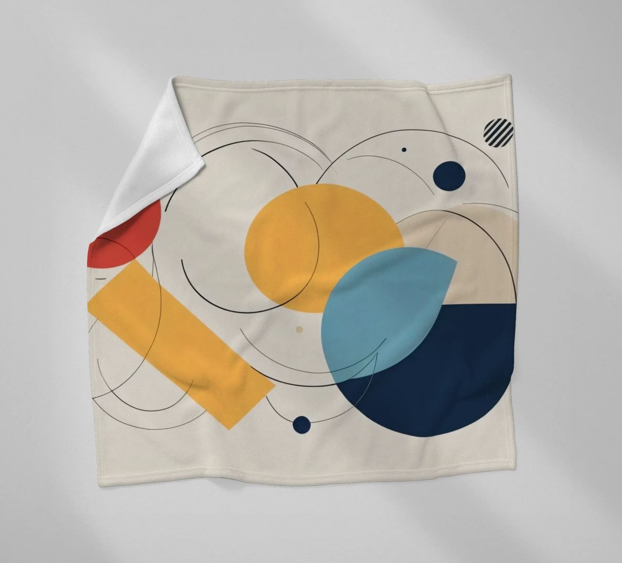 Forme geometriche astratte in colori caldi e freddi coperta in pile da DesignDoodle