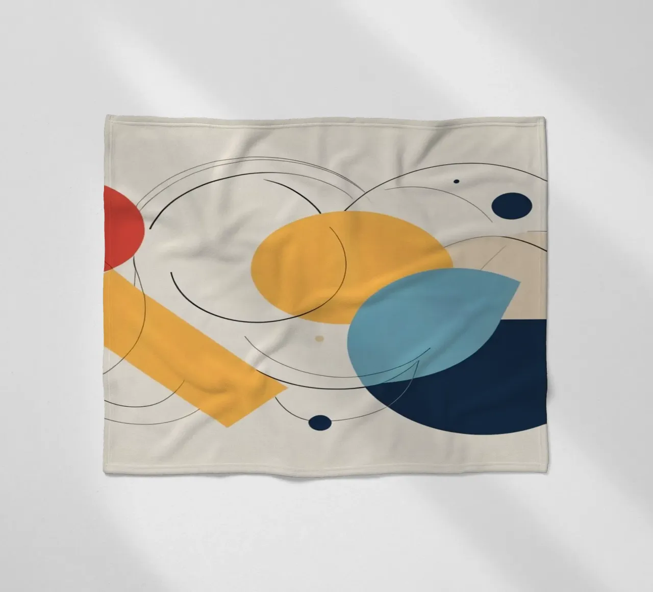 Forme geometriche astratte in colori caldi e freddi coperta in pile da DesignDoodle