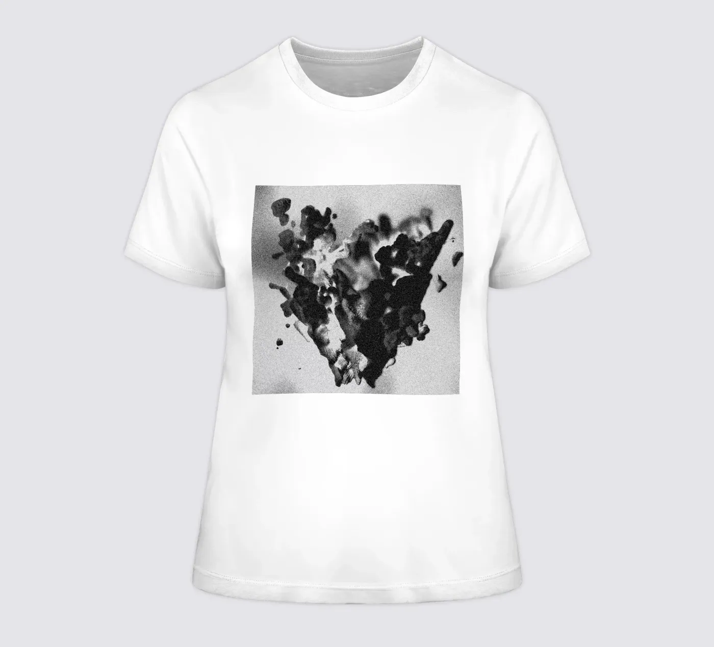 Solid Smoke dames t-shirt getailleerd van Khyati Trehan