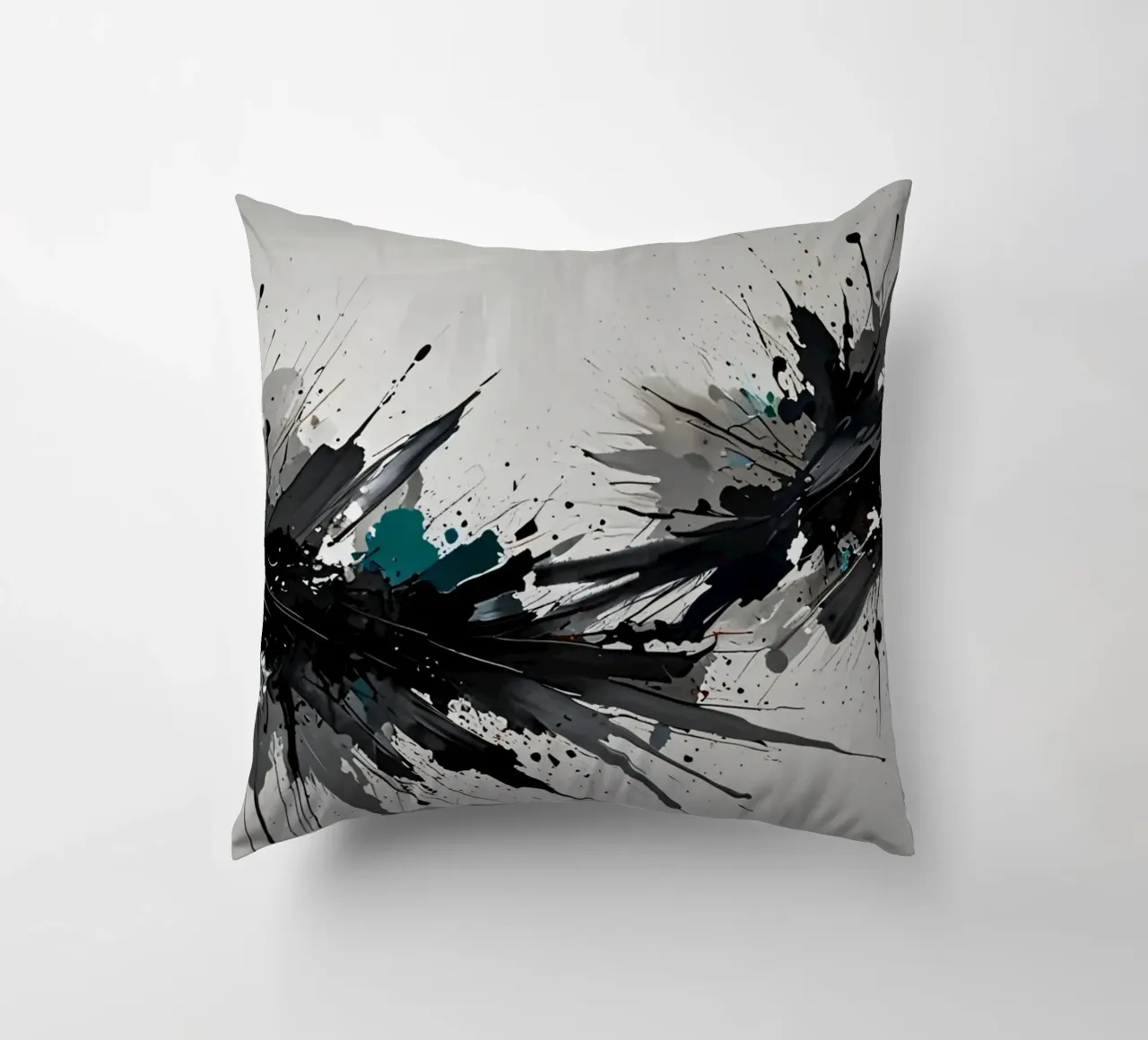 Oeuvre abstraite d'éclaboussures de noir de jais et de sarcelle sur un fond gris clair. coussin de DesignDoodle