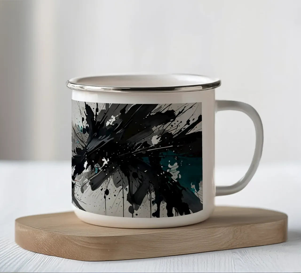 Oeuvre abstraite d'éclaboussures de noir de jais et de sarcelle sur un fond gris clair. mug en émail de DesignDoodle