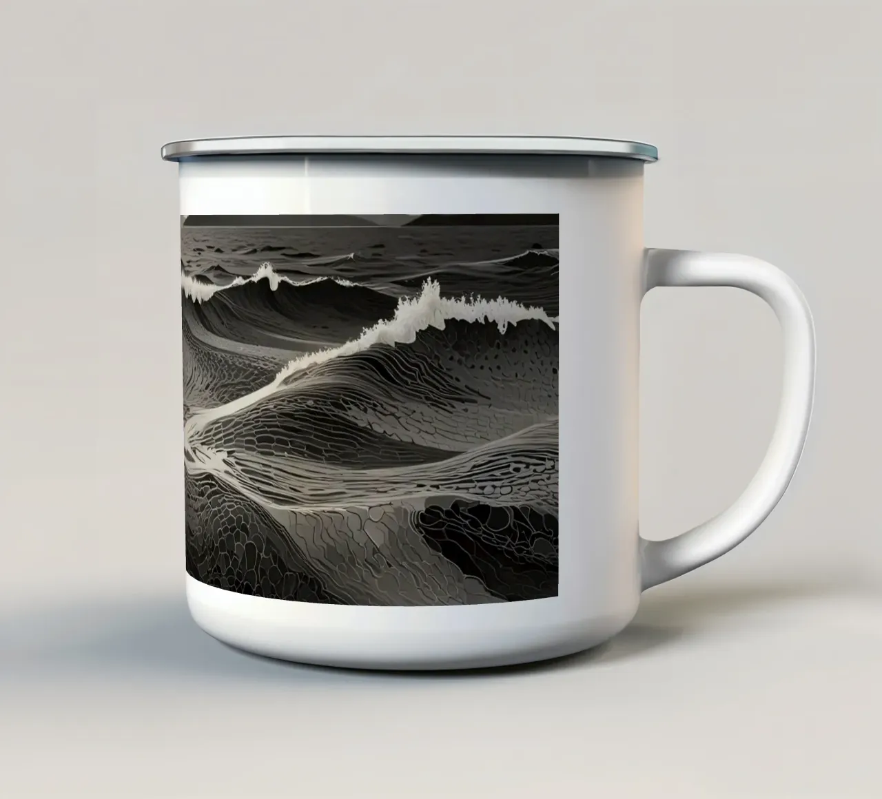 Onde che si infrangono sulla riva all'alba tazza in smalto da DesignDoodle