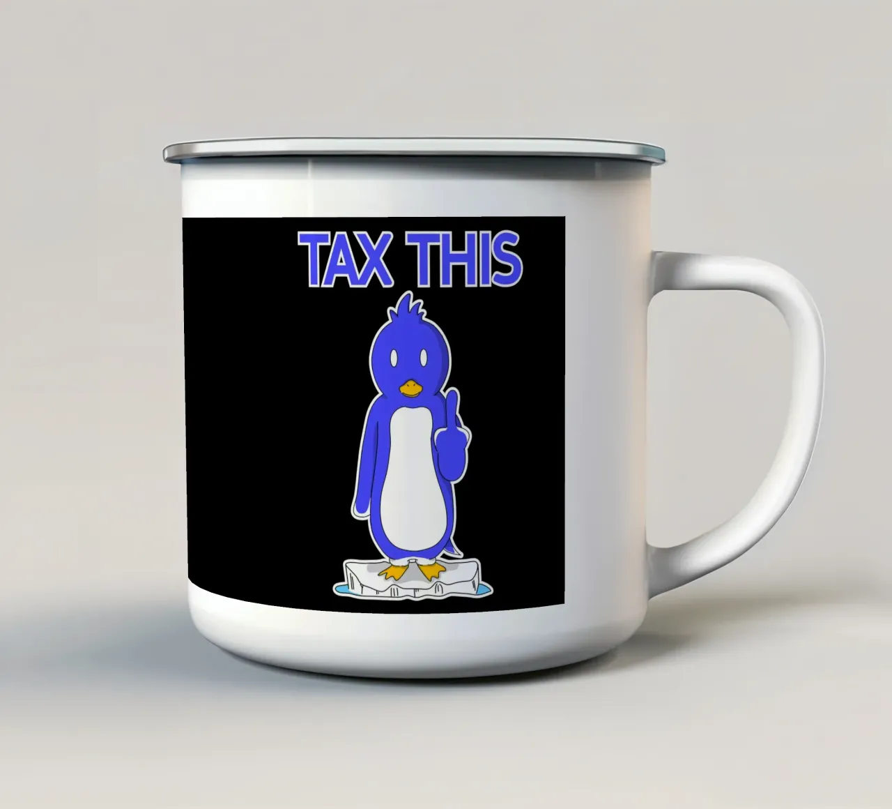 Divertente Pinguino che resiste alla protesta con il dito medio contro i dazi doganali tazza in smalto da sillyindustries