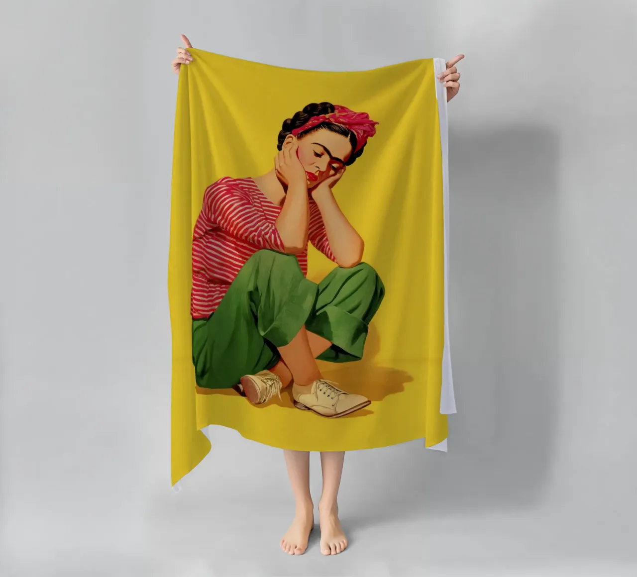 Ragazza messicana a righe con fiocco, opera d'arte retrò di tendenza telo mare da Modern Muse