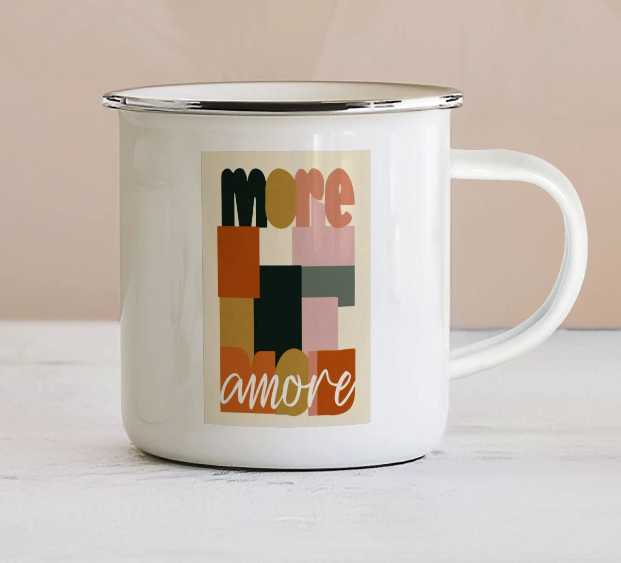 Plus Amore Bold 70s Boho Abstract Typography mug en émail de Modern Muse