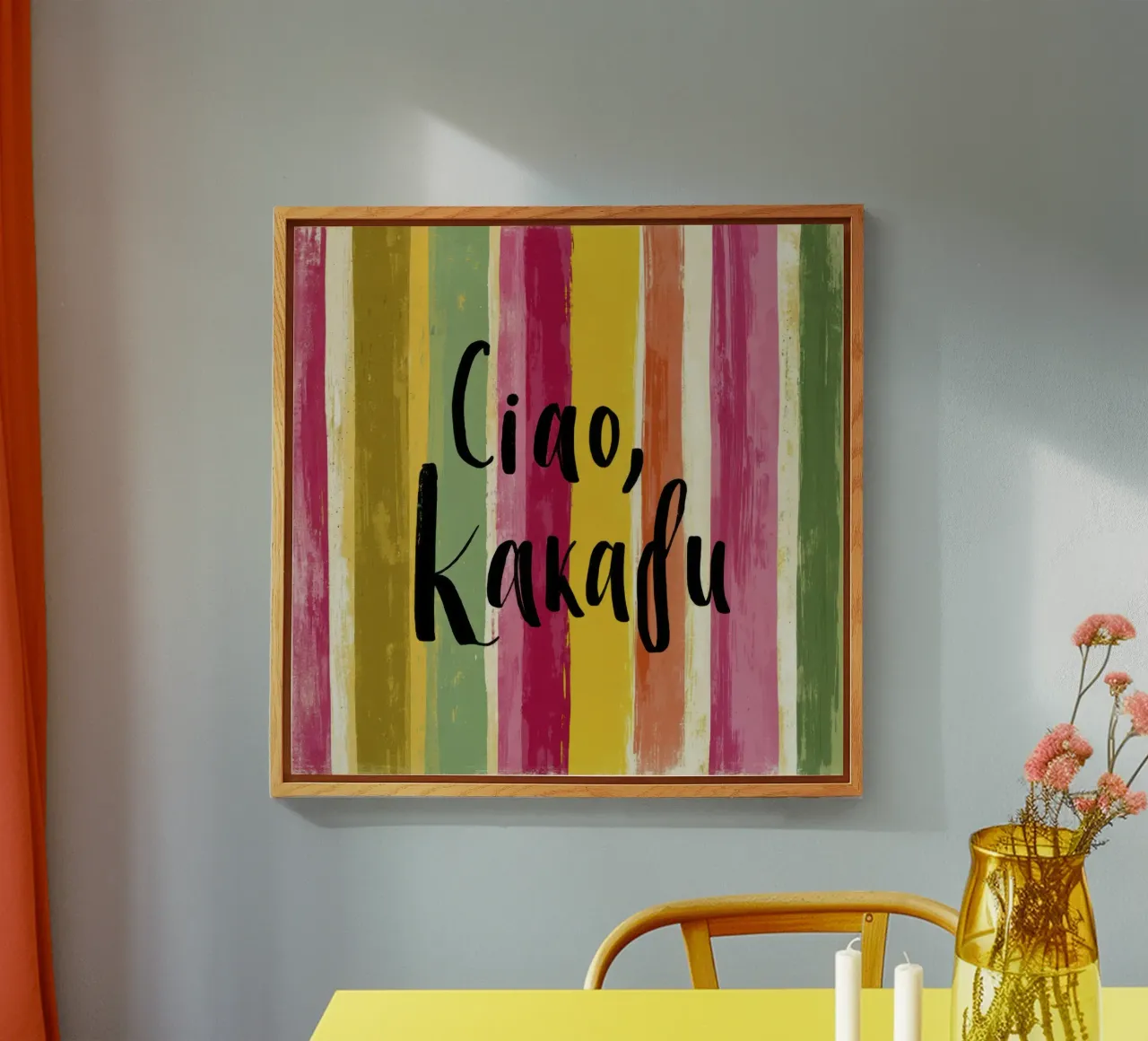 Ciao Kakadu: tipografia in grassetto su strisce colorate retrò plexiglass da Modern Muse